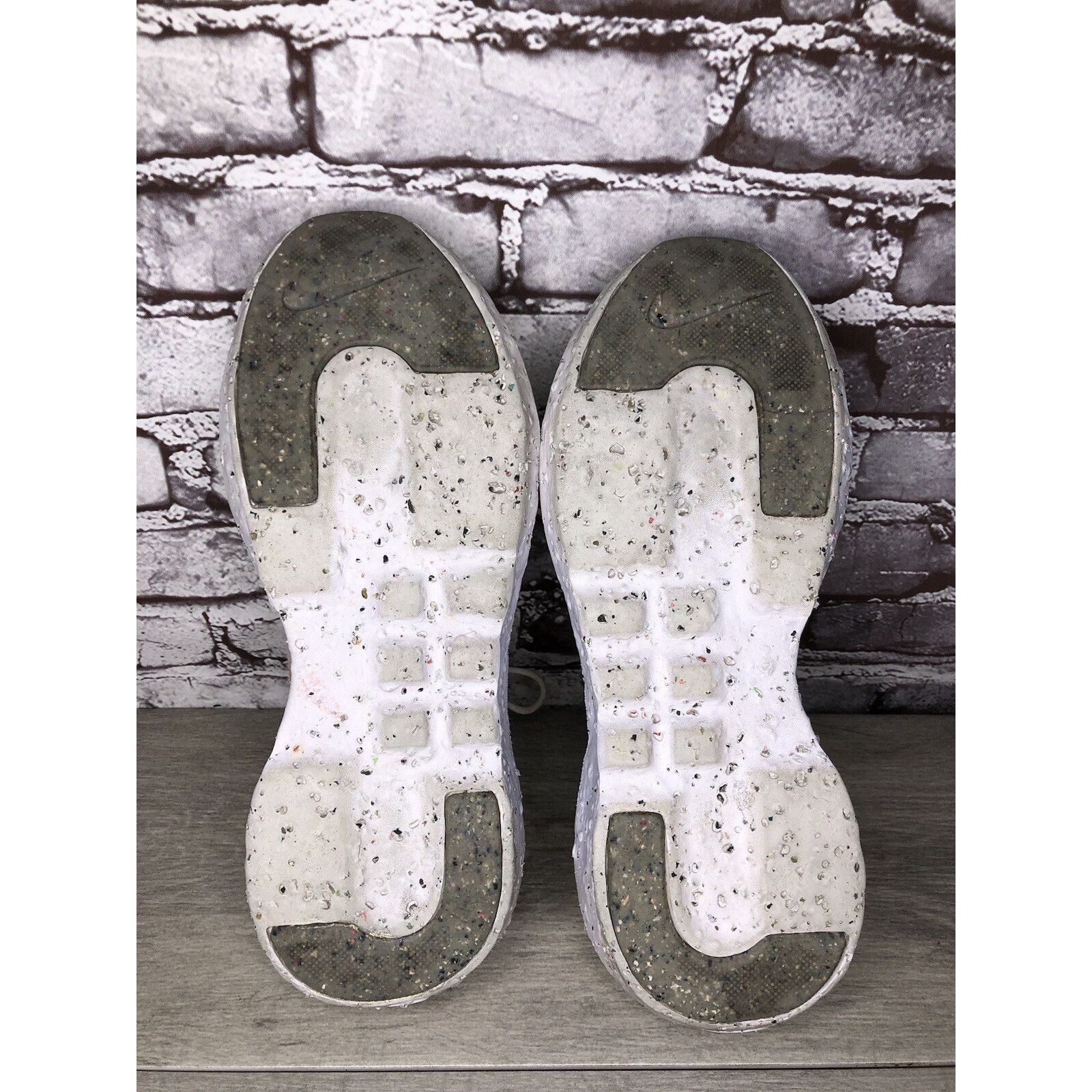 Nike Nike Crater Impact Summit White Crimson Athletic Shoes Men 1 Size US 12 / EU 45 - 9 Thumbnail