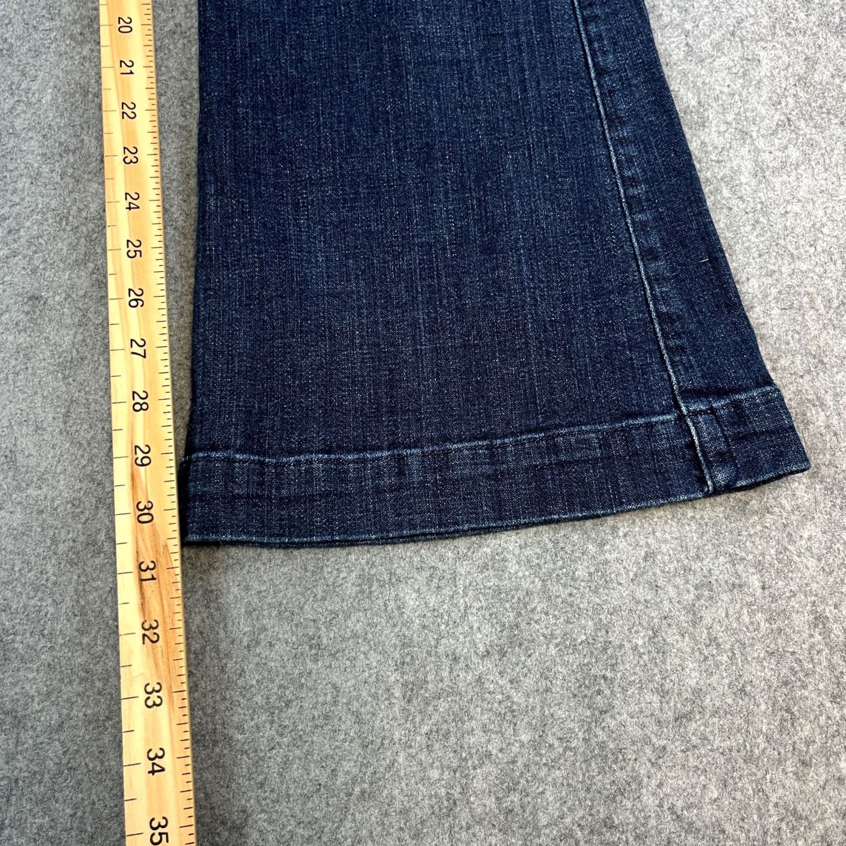 7 For All Mankind 7 For All Mankind Womens Jeans Flare Bootcut Bellbottom 30 30 UK 10 Dark Blue Denim Jeans Womens Jeans Size 32" / US 10 / IT 46 - 4 Thumbnail