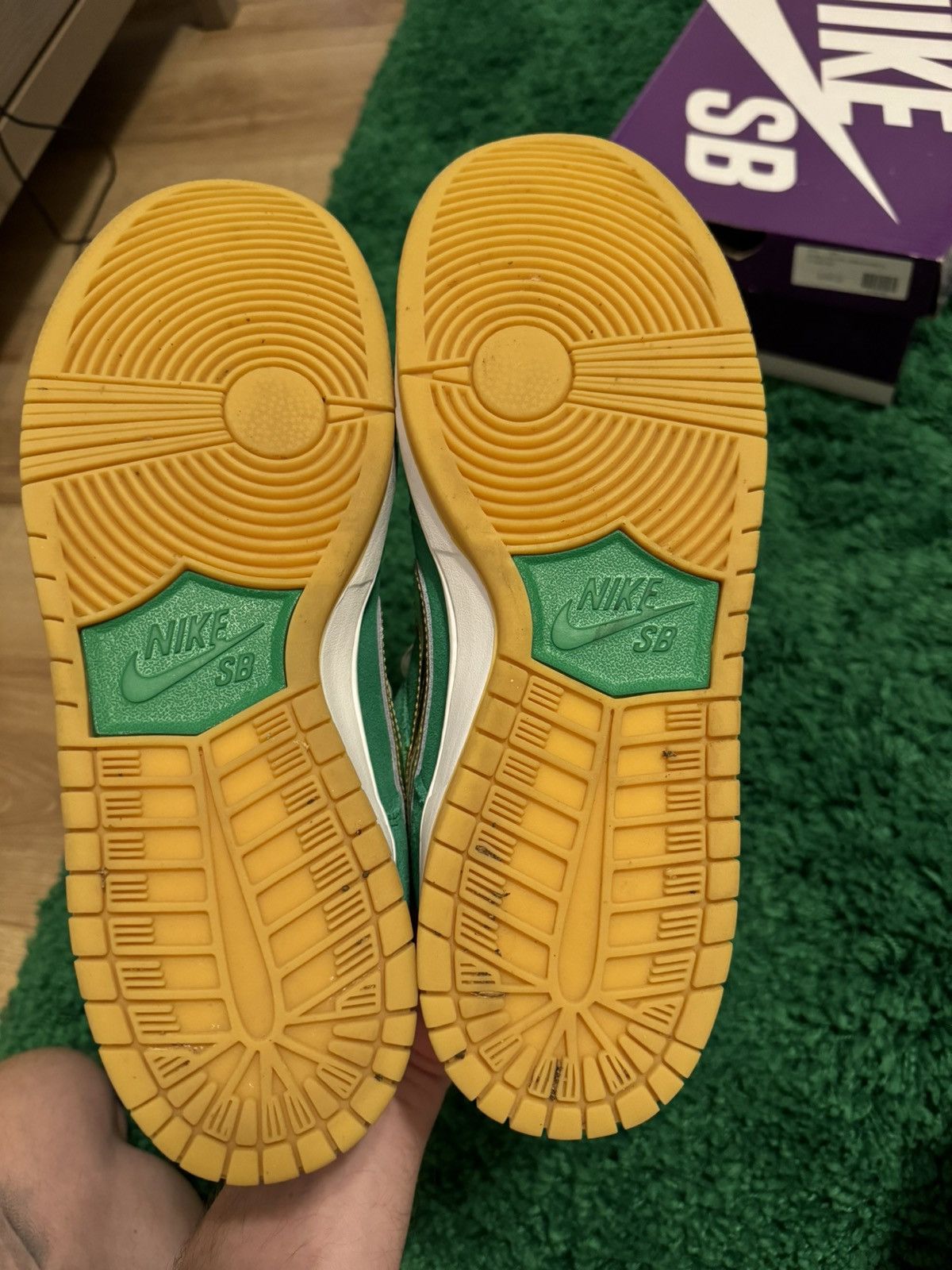 Nike Nike SB Dunk Low Pro St. Patricks Day (2022) 9.5 Size US 9.5 / EU 42-43 - 5 Thumbnail