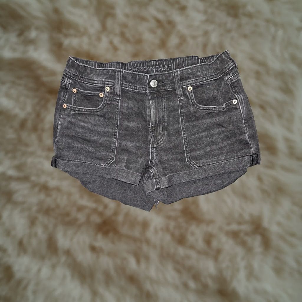 American Eagle Outfitters American Eagle Outfitters Shorts Womens 6 Black Denim Easy Shortie Stretch Cutoff Raw Hem Casual Comfortable Relaxed Fit Size 28" / US 6 / IT 42 - 1 Thumbnail