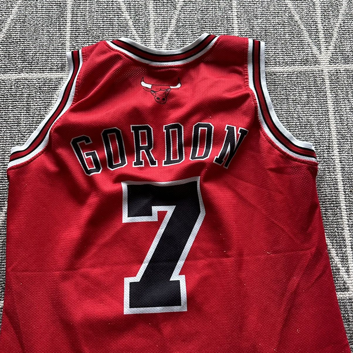Champion × NBA × Vintage vintage chicago bulls jersey champion nba Size US XS / EU 42 / 0 - 9 Thumbnail