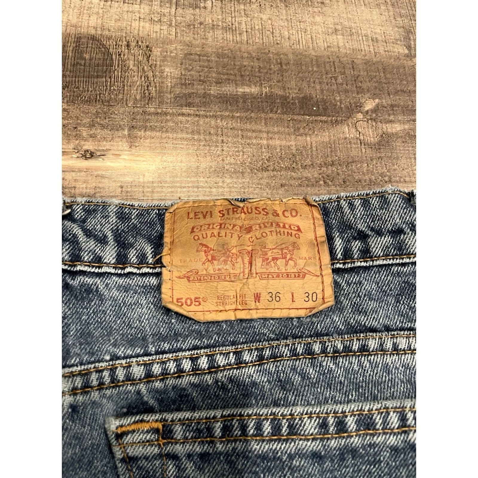 Levi's VTG Levi’s 505 Regular Jeans Straight Leg 34x29 90s Light Wash Denim USA Men Regular Blue Size US 34 / EU 50 - 3 Thumbnail