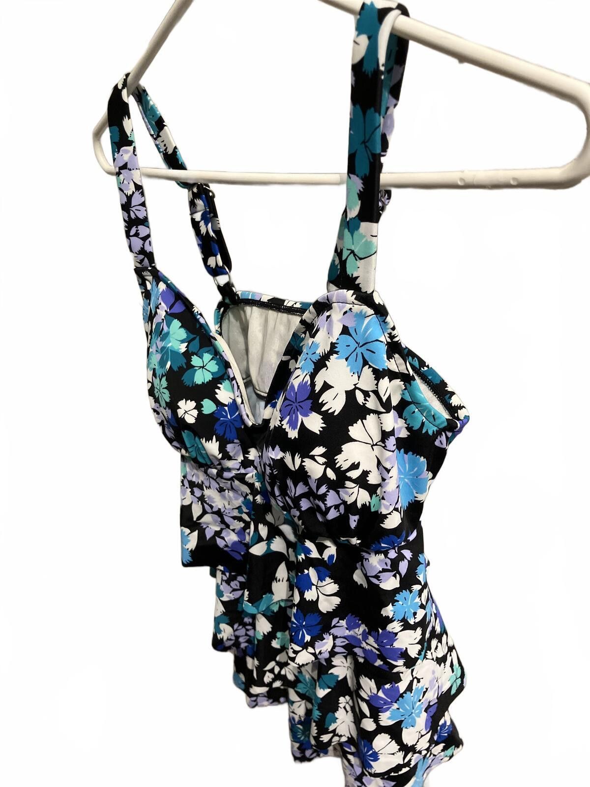Other NWT Floral Patterned Ruffled Tank Top with Adjustable Straps Size ONE SIZE - 2 Thumbnail