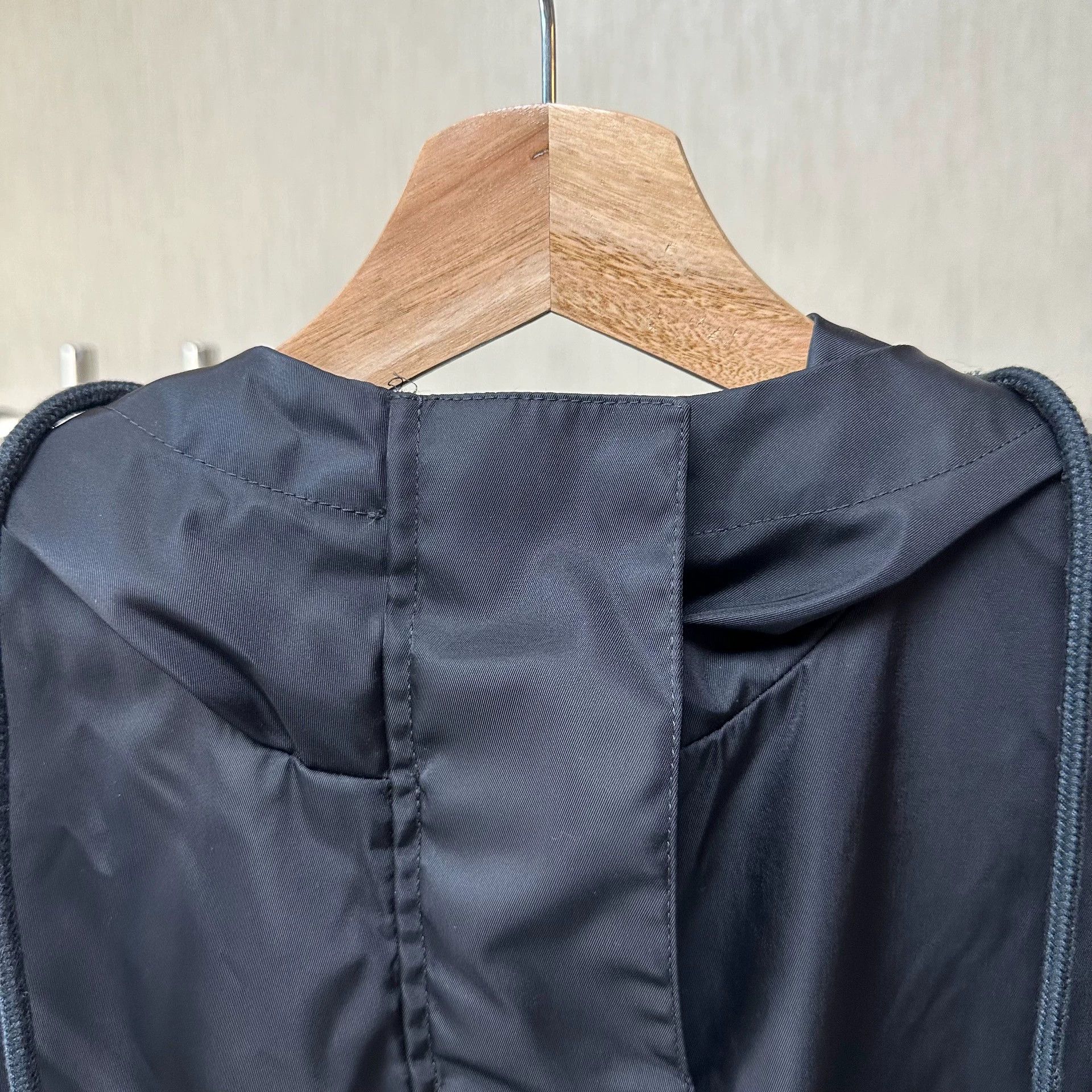 Prada PRADA Solid Black Hooded LS Short Recycled Nylon Jacket Size S / US 4 / IT 40 - 3 Thumbnail