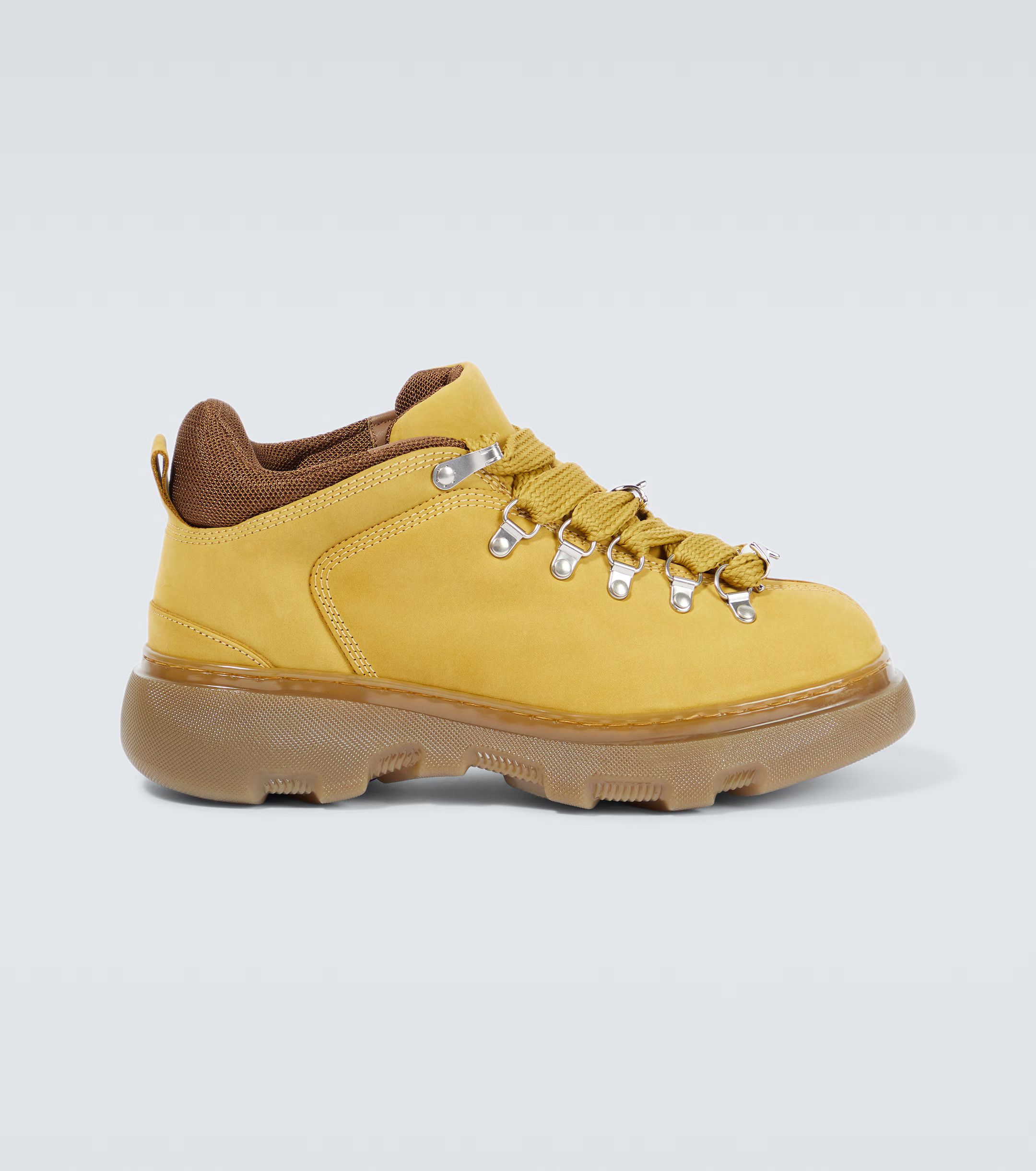 o1w1db10824 Leather Hiking Boots in Yellow