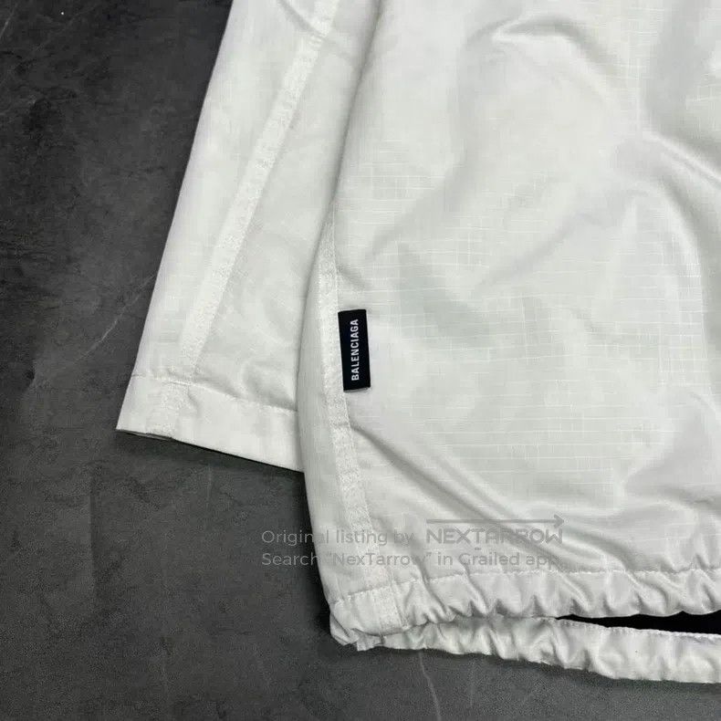 Balenciaga Balenciaga White Embroidered Logo Cotton Filled Windbreake Size US L / EU 52-54 / 3 - 5 Thumbnail