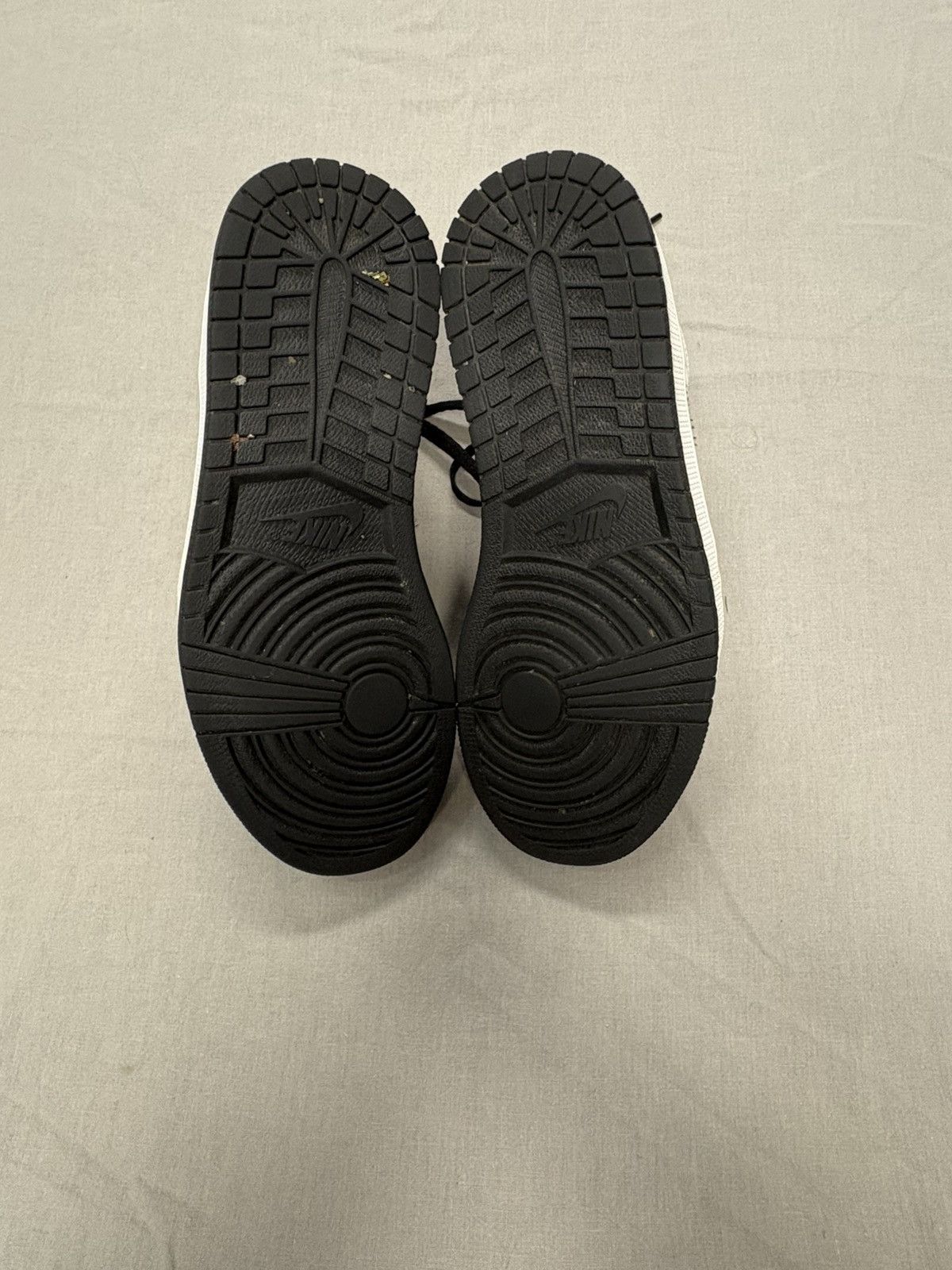 Nike Jordan 1 SE Size US 8.5 / EU 41-42 - 5 Thumbnail