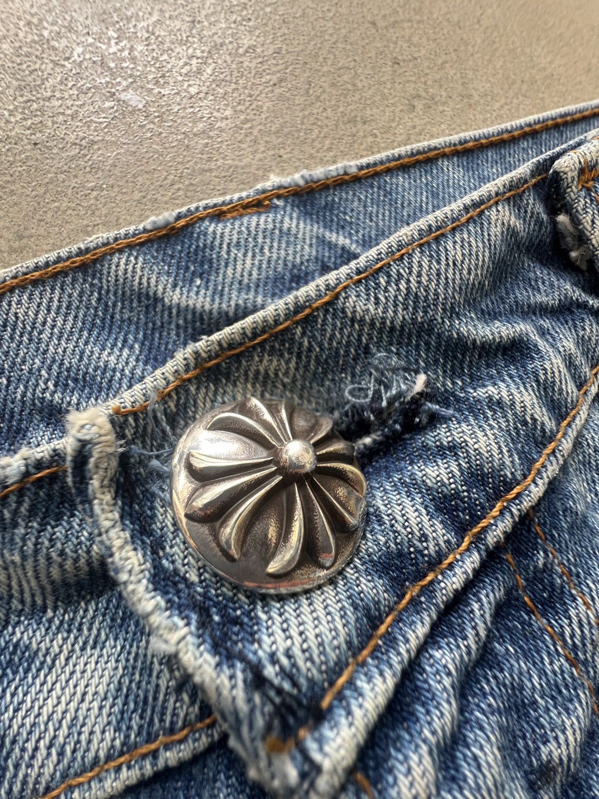 Chrome Hearts Chrome Hearts Levi's 517 Black Cross Patch Jeans - 36 Size US 36 / EU 52 - 23 Thumbnail