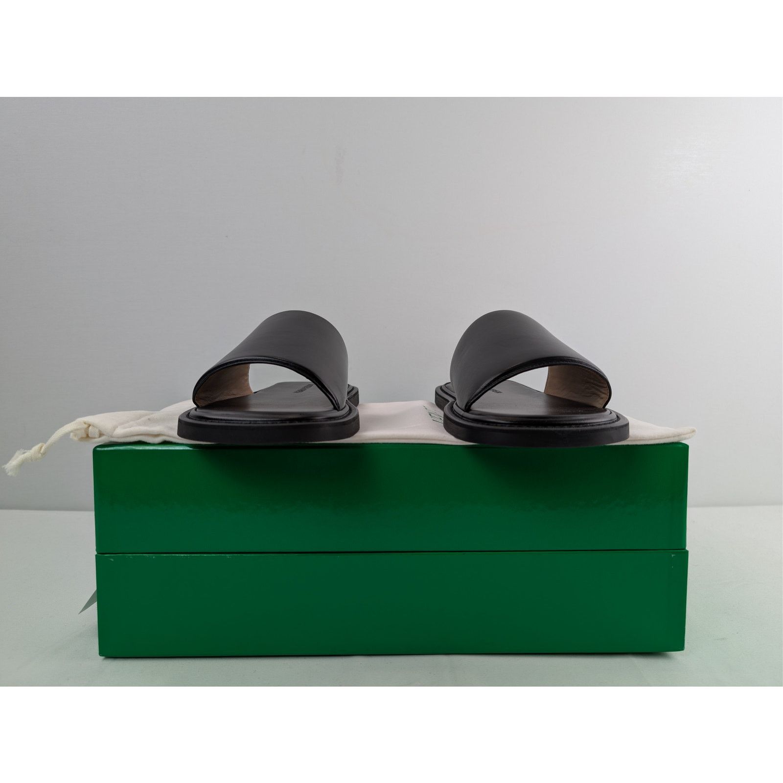 Bottega Veneta o1rshd1 Leather Sandals Slippers in Black Size US 9 / EU 42 - 16 Thumbnail