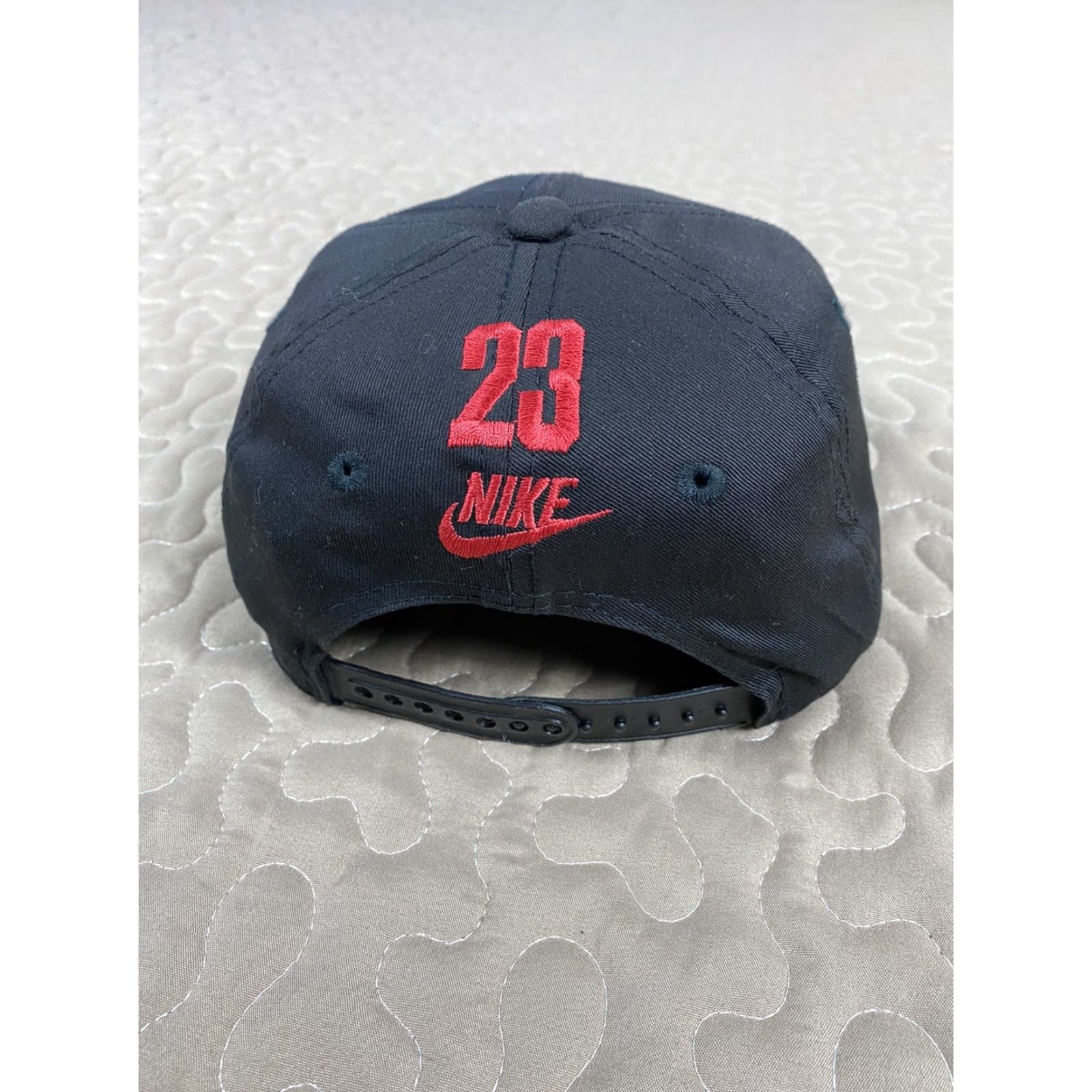 Nike VINTAGE Nike Air Michael Jordan OG Snapback Hat Cap Black Jumpman Logo 90s Mens One Size Cap Size ONE SIZE - 5 Thumbnail