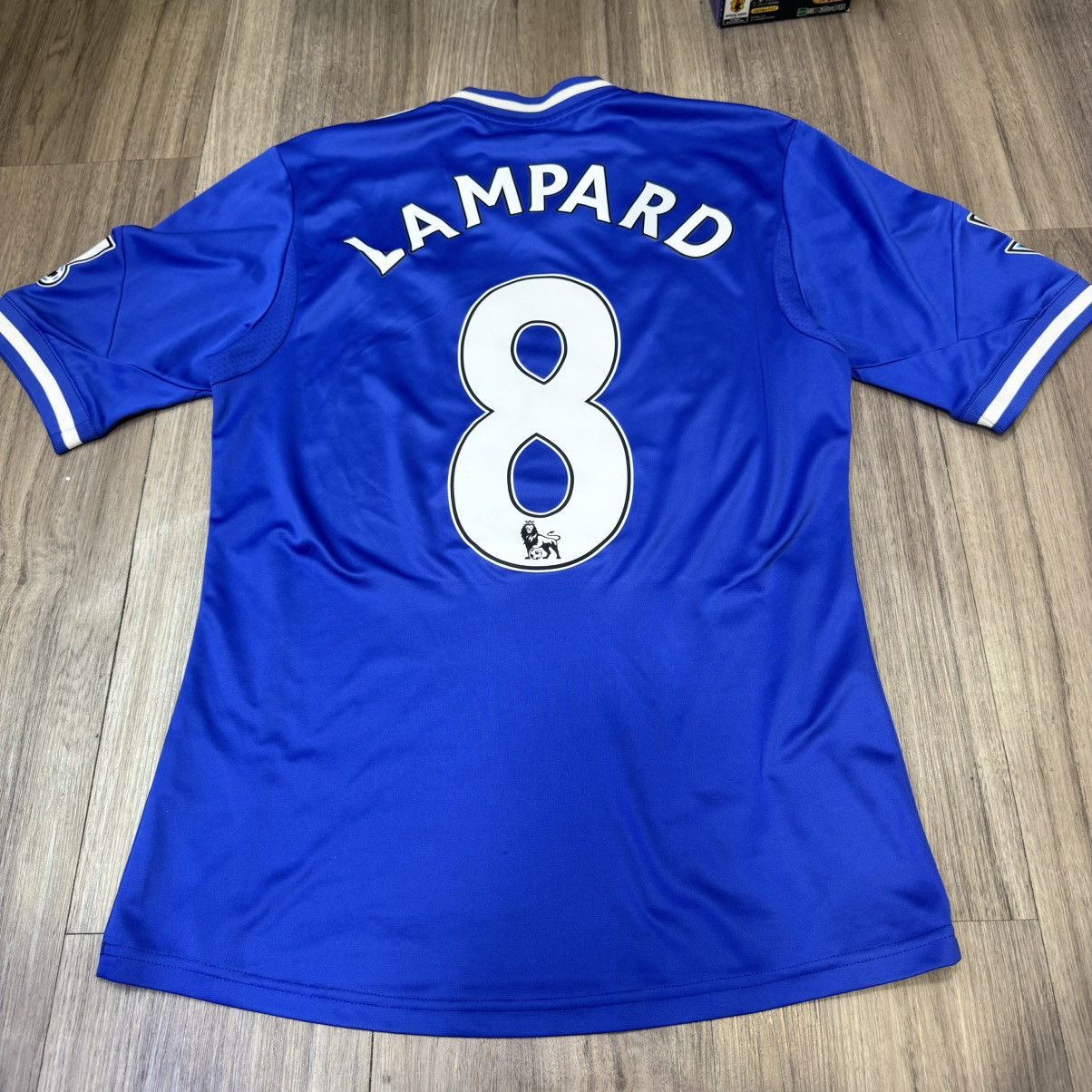 Chelsea Soccer Chelsea 13/14 home shirt #8 Lampard Size US S / EU 44-46 / 1 - 2 Thumbnail