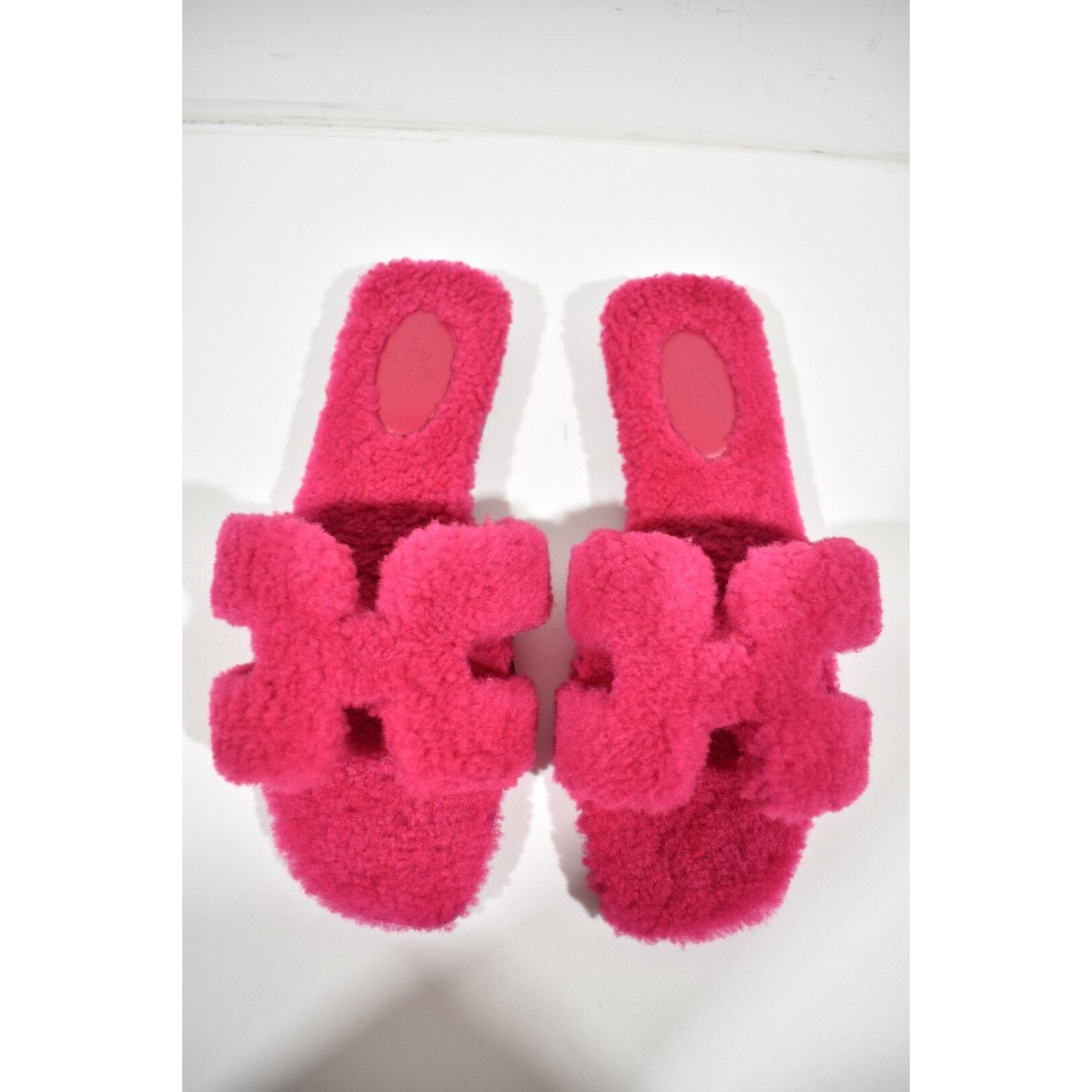 Hermes Hermes Oran Teddy Shearling Fur Pink H Logo Slide Sandal Size US 9 / IT 39 - 6 Thumbnail