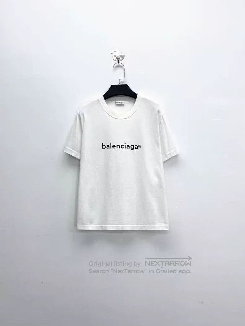 Balenciaga Balenciaga White mailbox lettering short sleeve Size US M / EU 48-50 / 2 - 1 Thumbnail