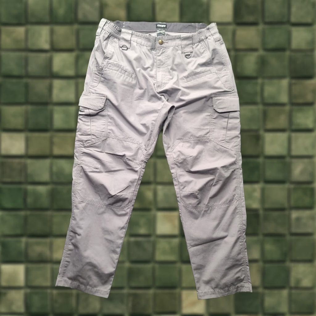 Vintage CQR Tactical Pants Mens 36x30 Relaxed Fit Ripstop Cargo Pocket Canvas Cotton Polyester Army Outdoors Workwear Size US 36 / EU 52 - 1 Thumbnail