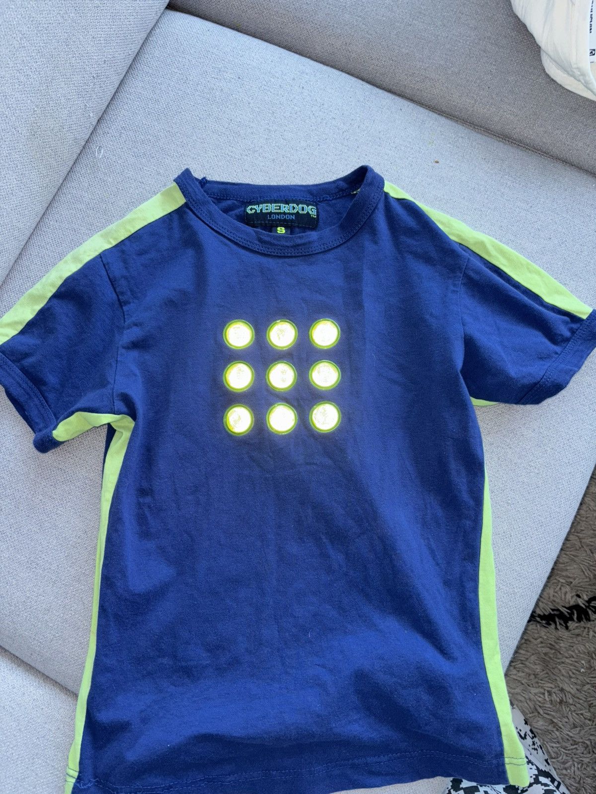 Craig Morrison Vintage cyberdog neon reflective t-shirt Size US XS / EU 42 / 0 - 6 Thumbnail