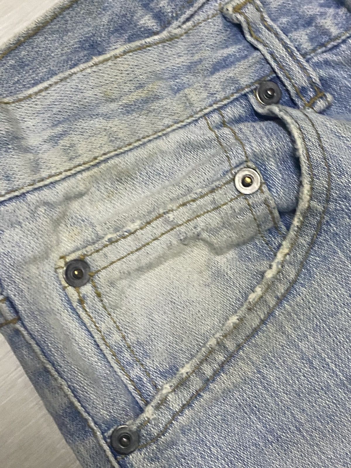 Vintage Vintage Japanese Brand Faded Light Wash Loose Jeans Size US 30 / EU 46 - 9 Thumbnail