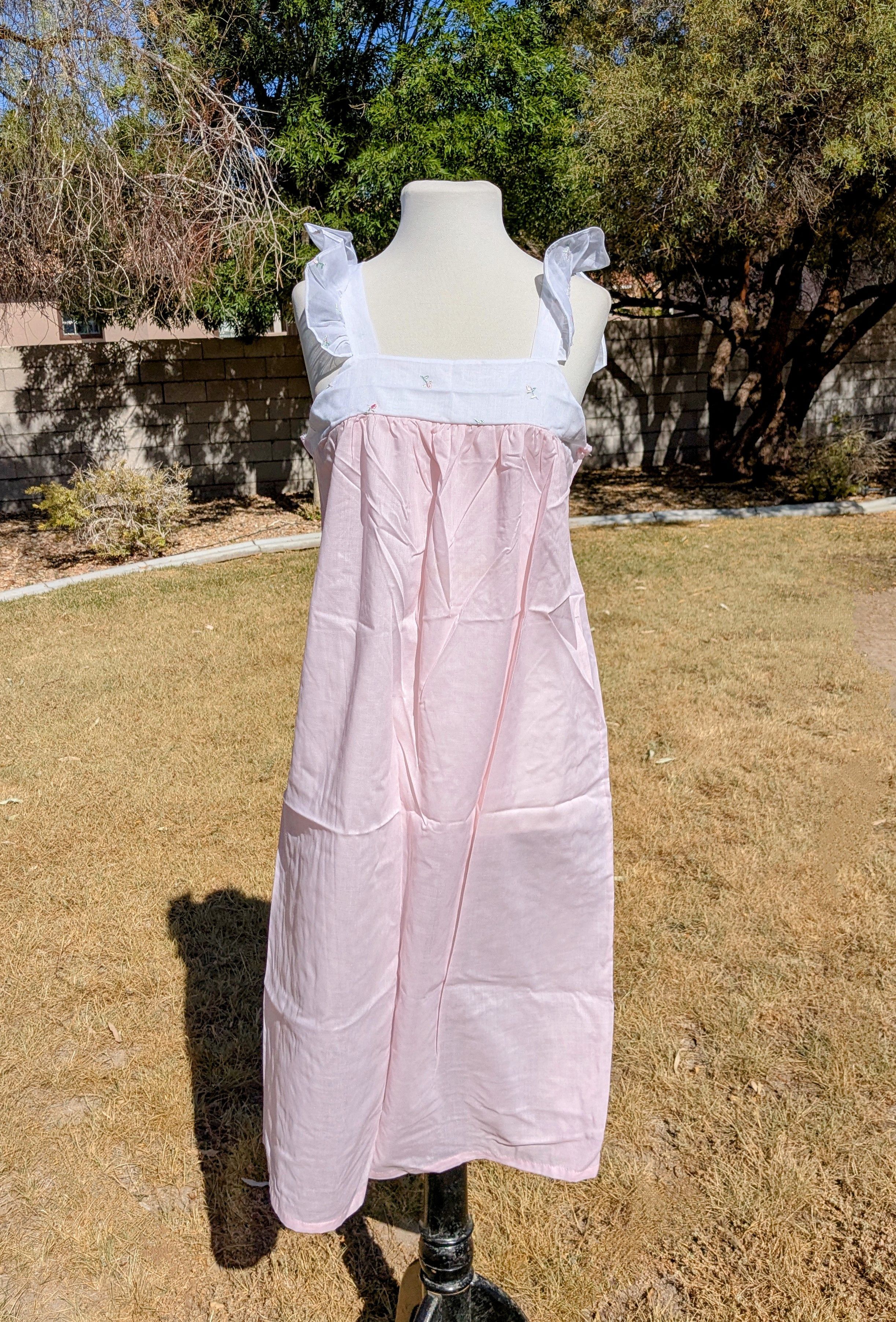 Vintage Vintage 1980s Demi's USA Floral Accents Night Gown Petite Size S / US 4 / IT 40 - 1 Thumbnail
