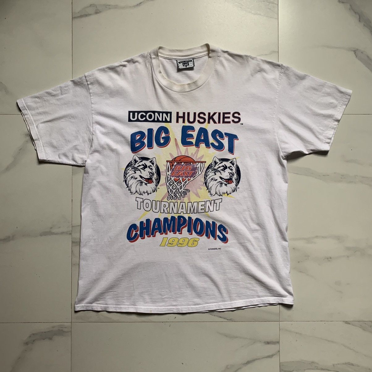 NCAA × Vintage Vintage UCONN Huskies 1996 Lee T-Shirt Size US XL / EU 56 / 4 - 2 Thumbnail