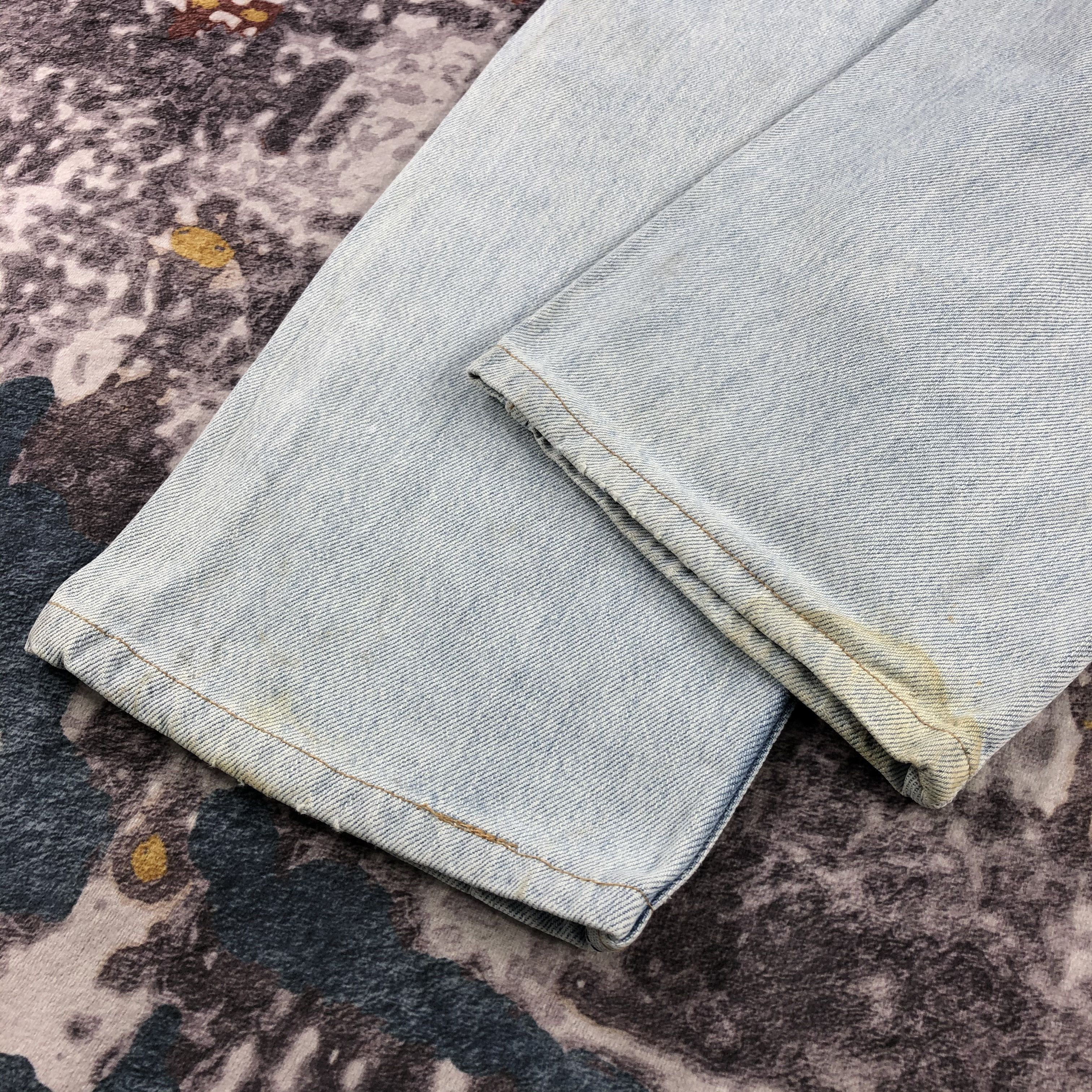 Levi's × Vintage Vintage 90s Light Wash Levis 501 Jeans-JM2195 Size US 28 / EU 44 - 4 Thumbnail