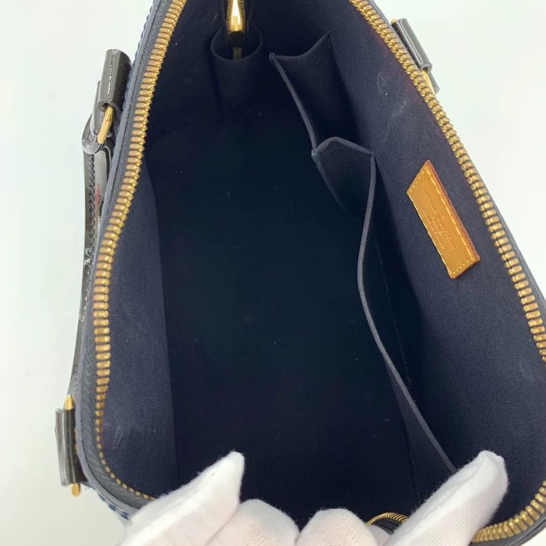 Louis Vuitton Louis Vuitton Black lacquer logo presbyopic embossed handb Size ONE SIZE - 6 Thumbnail