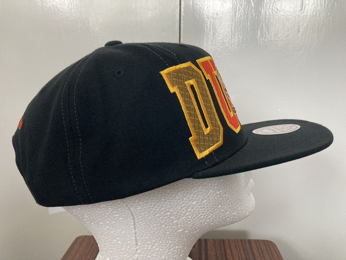 Mitchell & Ness MIGHTY ANAHEIM DUCKS VARSITY BUST MITCHELL & NESS SNAPBACK🆕 Size ONE SIZE - 6 Thumbnail