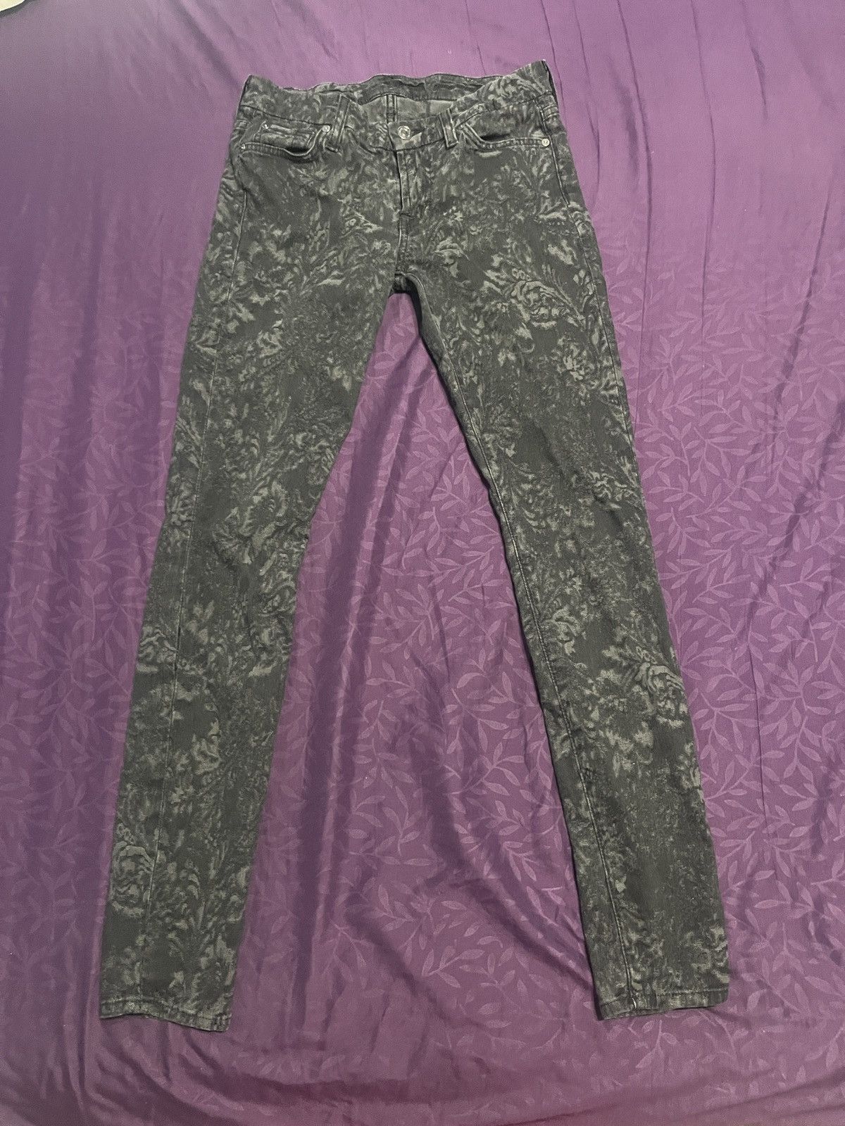 7 For All Mankind 7 For All Mankind Skinny Jeans Black floral Sz 28 Floral Size 28" / US 6 / IT 42 - 2 Thumbnail