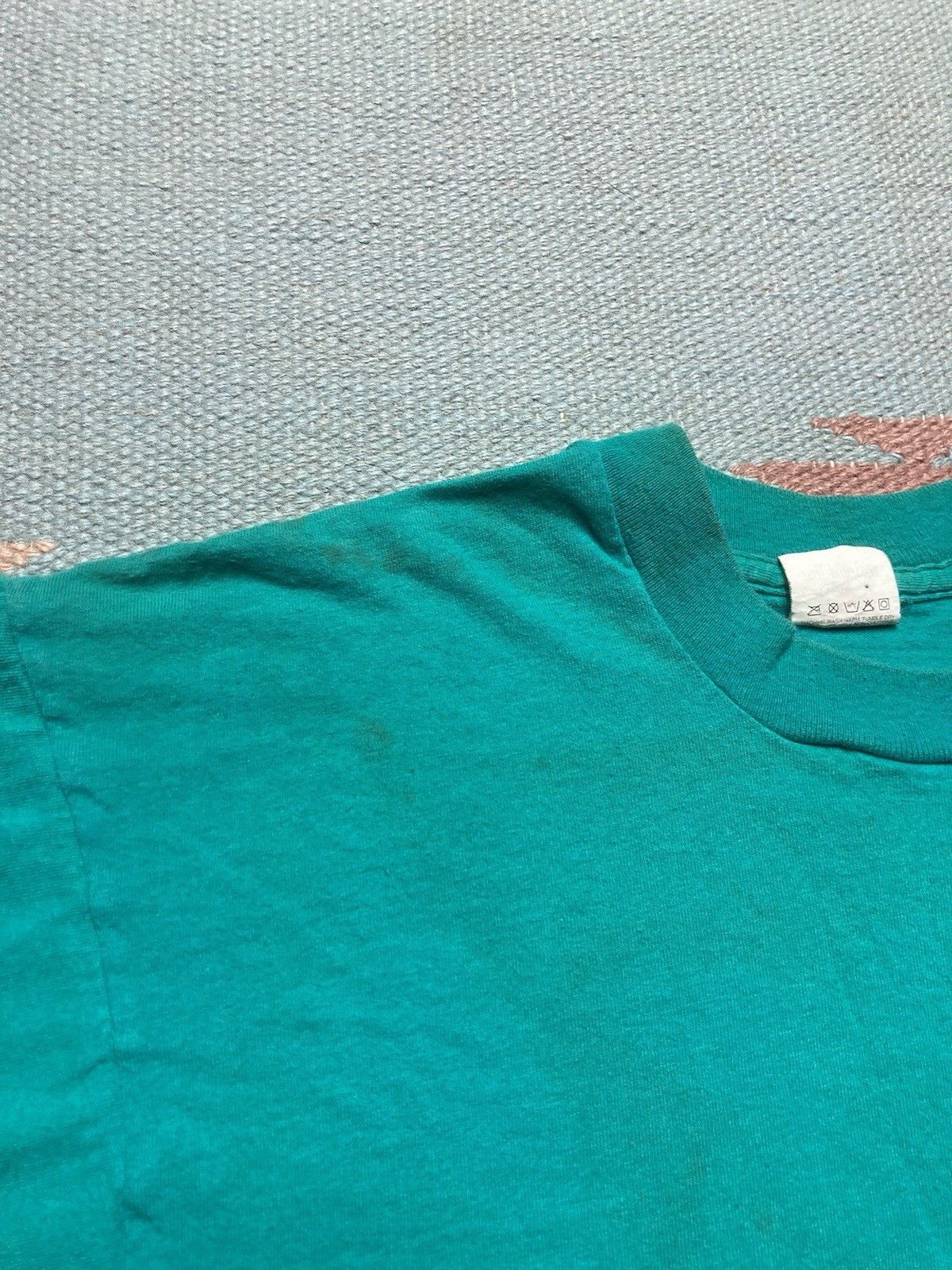 Fruit Of The Loom × Vintage Vtg 80s pocket t shirt fruit of the loom blank soft cotton L Size US L / EU 52-54 / 3 - 10 Thumbnail