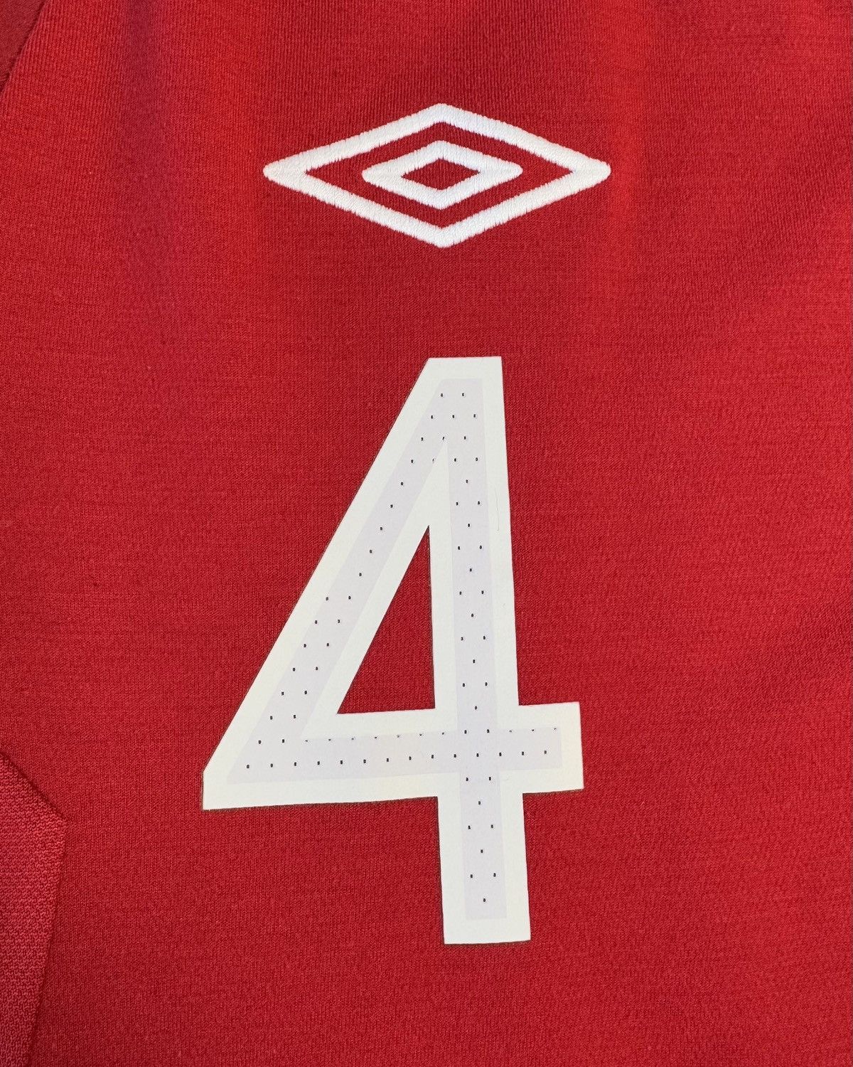 Umbro England 2010 2011 Away Shirt Soccer Jersey Umbro #9 Gerrard Size US M / EU 48-50 / 2 - 6 Thumbnail