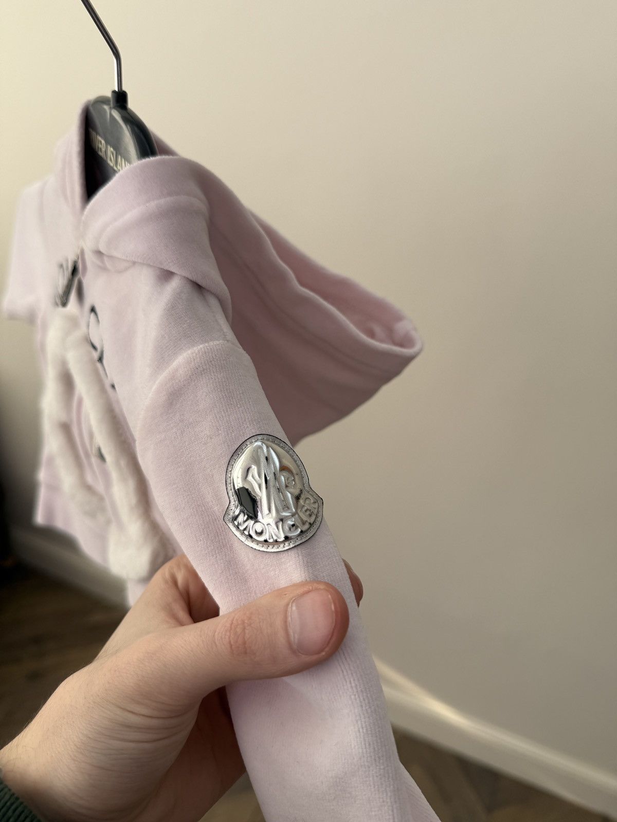 Moncler Moncler Baby Girl Pink Zip Hoodie Fleece Logo 6–9 Months Size XXS / US 00 / IT 34 - 6 Thumbnail