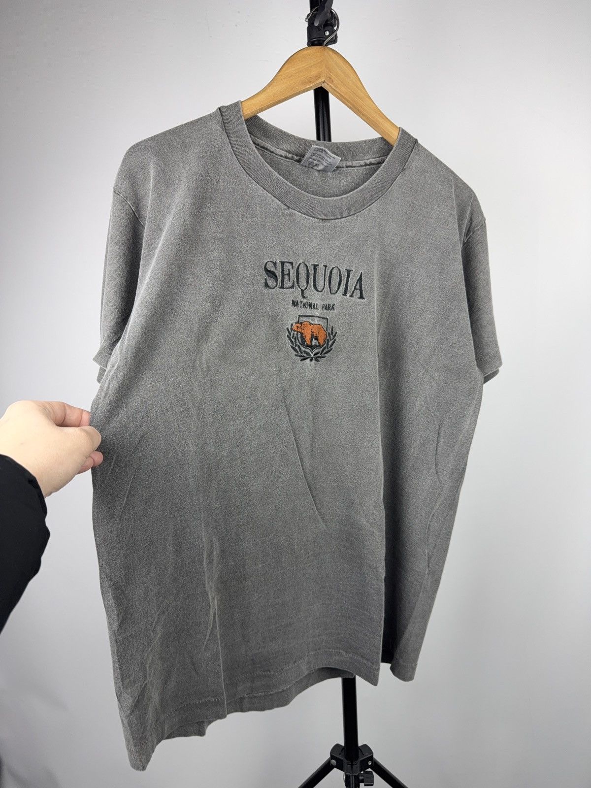 Vintage 90s Sequoia National Park Bear Graphic T-Shirt Made in USA Size US M / EU 48-50 / 2 - 2 Thumbnail
