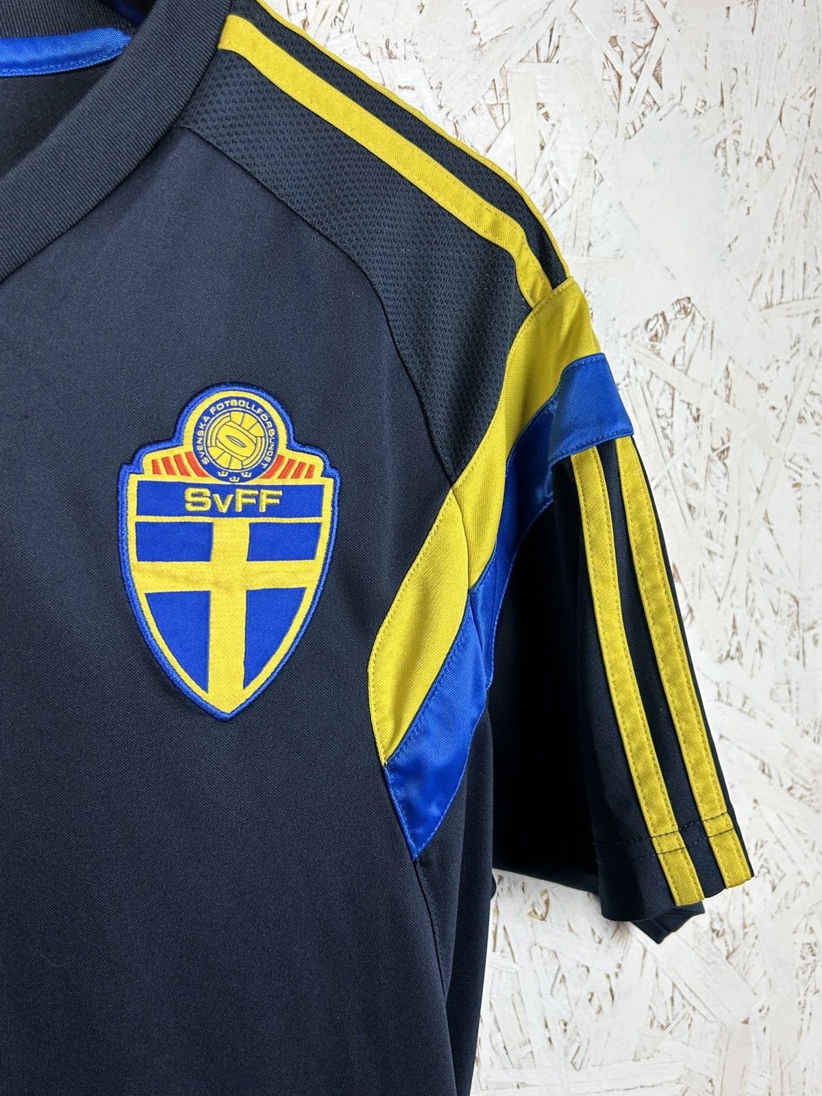 Adidas Adidas Sweden 2014/15 Training Kit Soccer Jersey Sverige Size US M / EU 48-50 / 2 - 3 Thumbnail