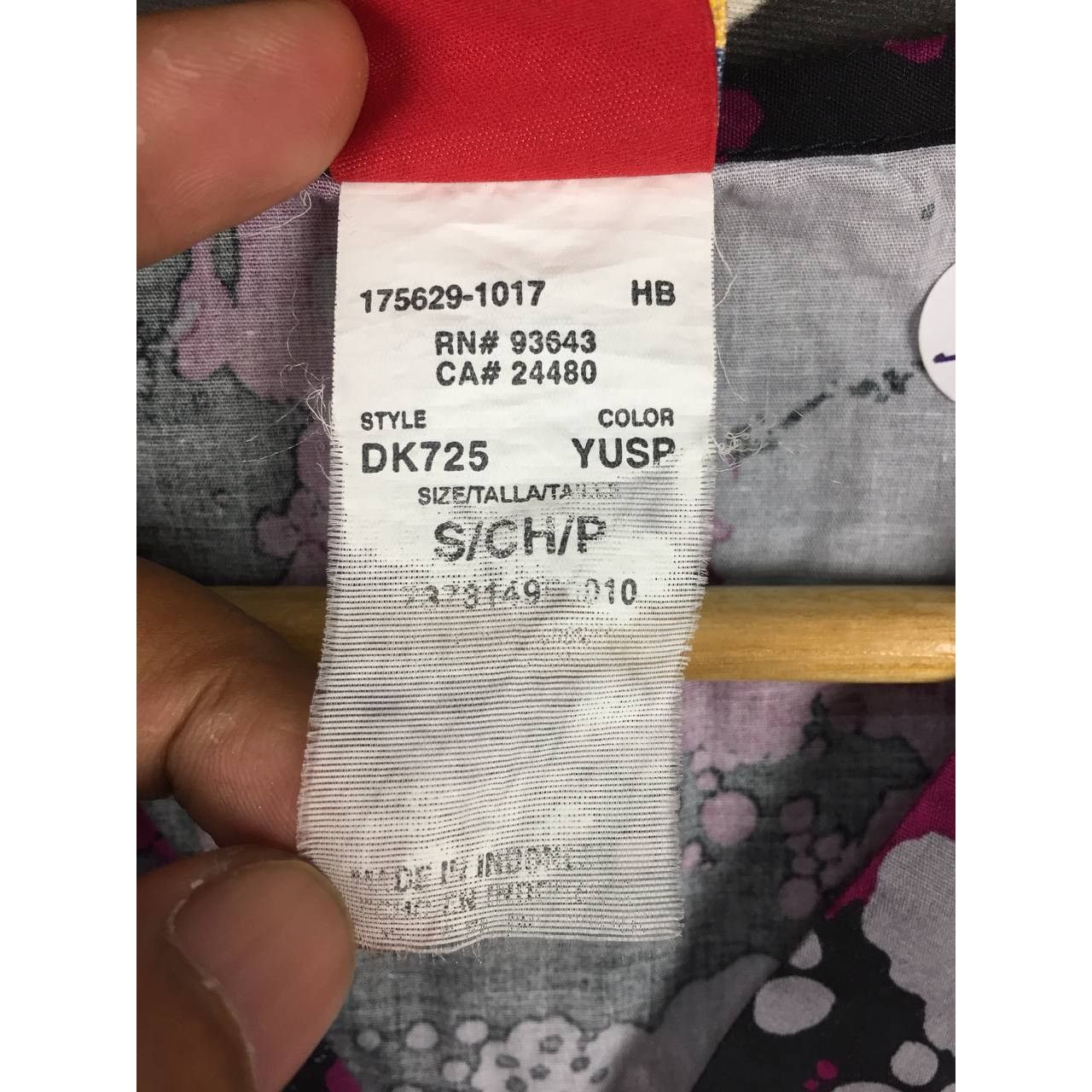Dickies × Vintage Dickies Workwear Abstract Print V-Neck Scrub Top Size S Size US S / EU 44-46 / 1 - 9 Thumbnail