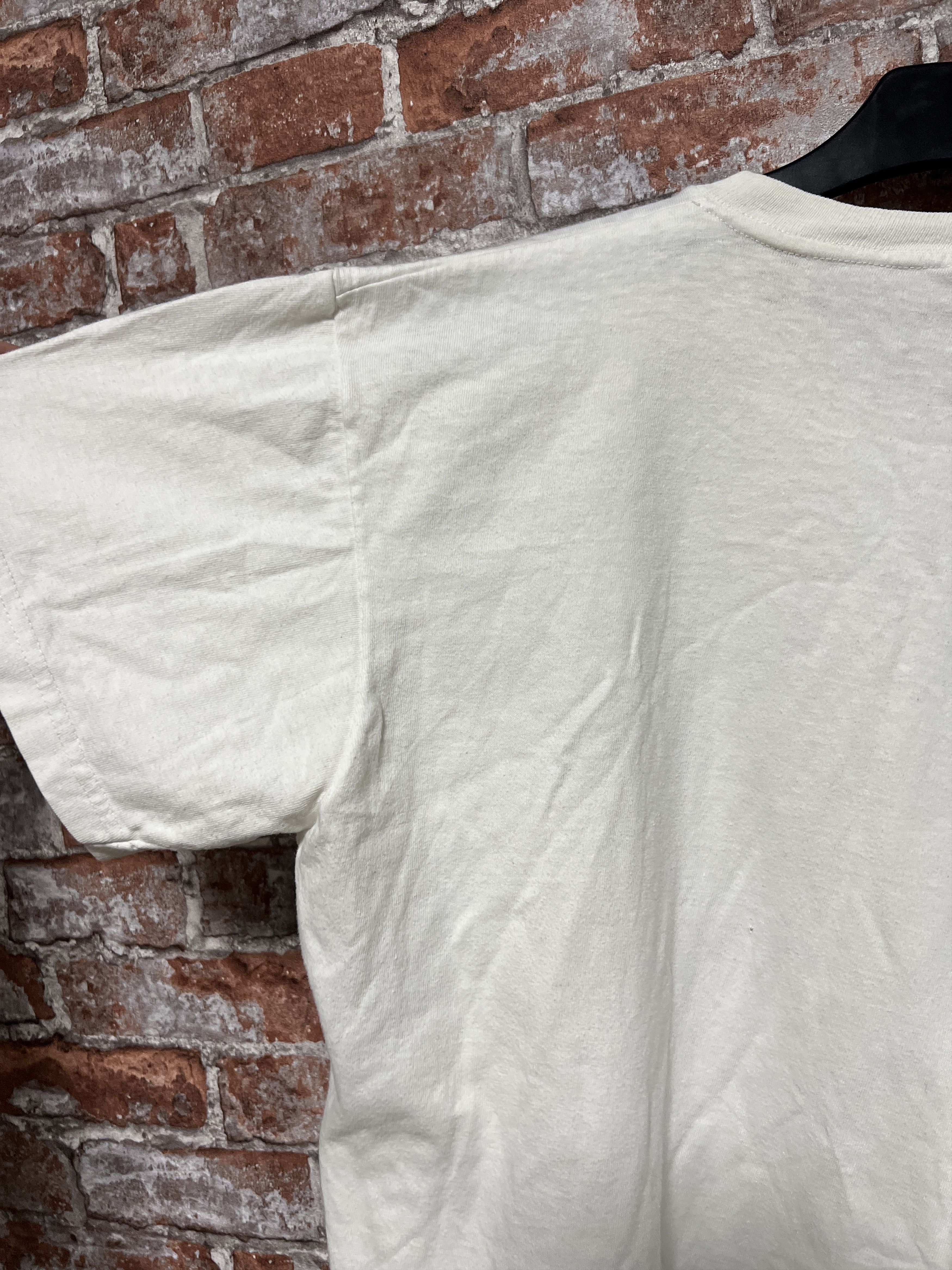 Band Tees Vintage 80s Queen Rare Rock Band T-shirt Size US L / EU 52-54 / 3 - 18 Thumbnail