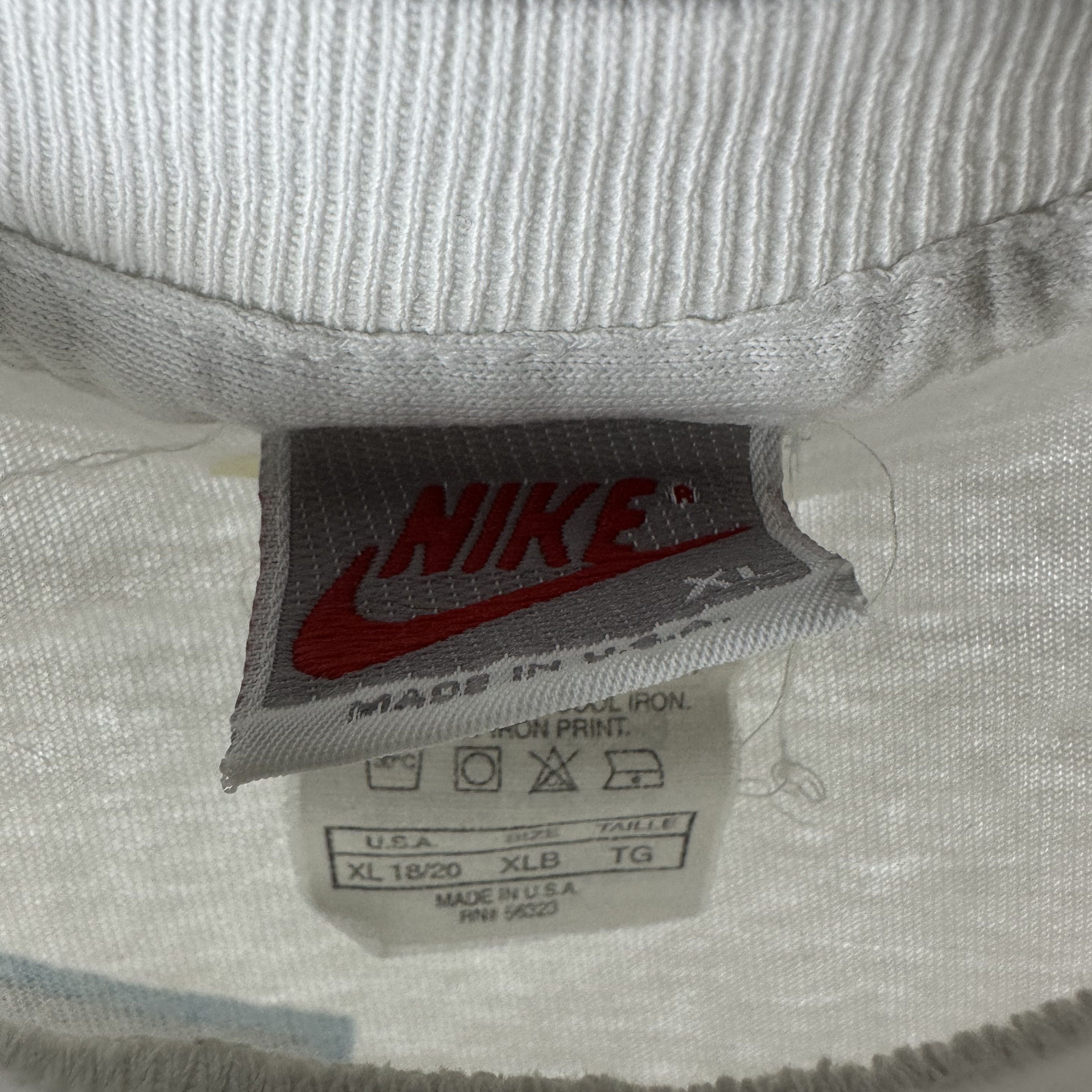 Vintage 90s Nike Just Do It Basketball Promo Single Stitch T-Shirt Size US L / EU 52-54 / 3 - 5 Thumbnail