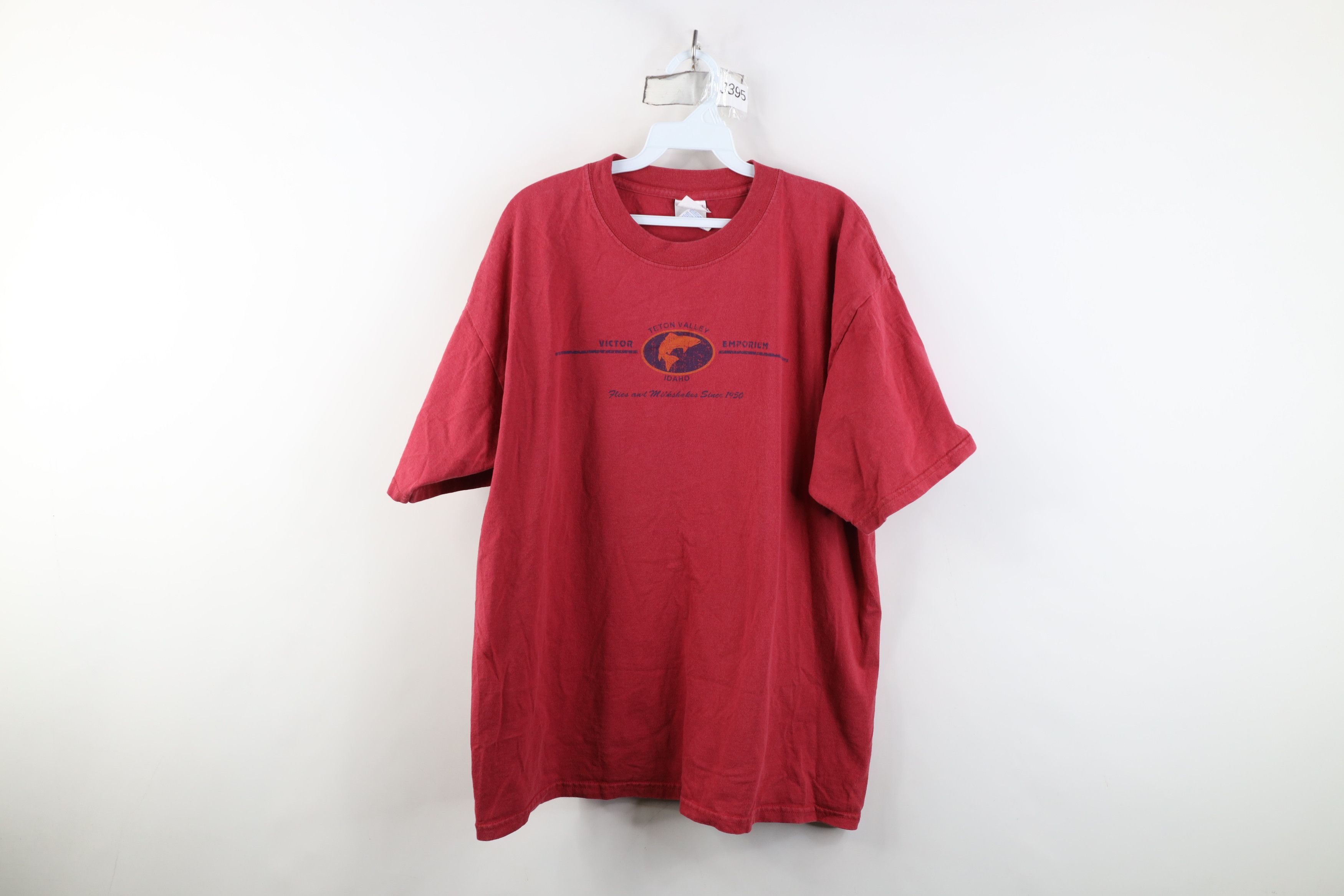 Vintage Vintage 90s Streetwear Valley Idaho Fishing T-Shirt Red Size US XL / EU 56 / 4 - 1 Thumbnail