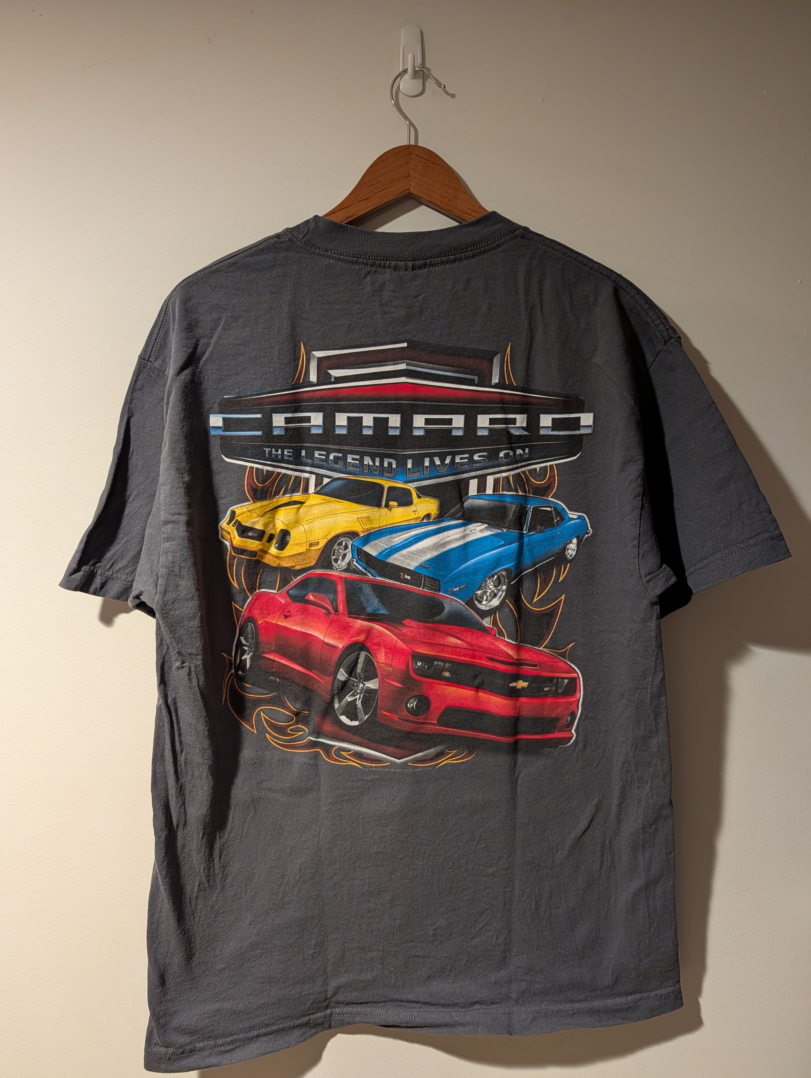 Chevrolet Camaro The Legend Lives On Muscle Car Graphic T-Shirt Chevy Size US L / EU 52-54 / 3 - 1 Thumbnail