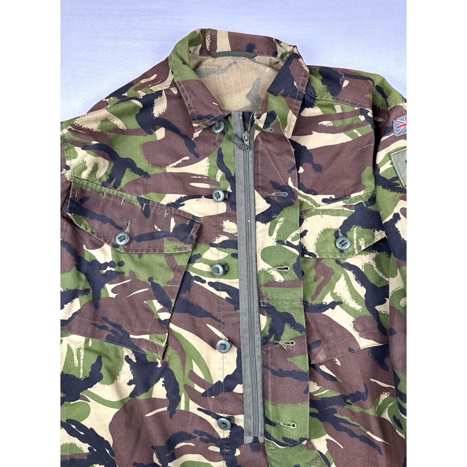 Vintage VINTAGE New Zealand Military DPM Combat Smock Shirt Camo Zip Front Medium 80s 90s Mens Size US M / EU 48-50 / 2 - 7 Thumbnail