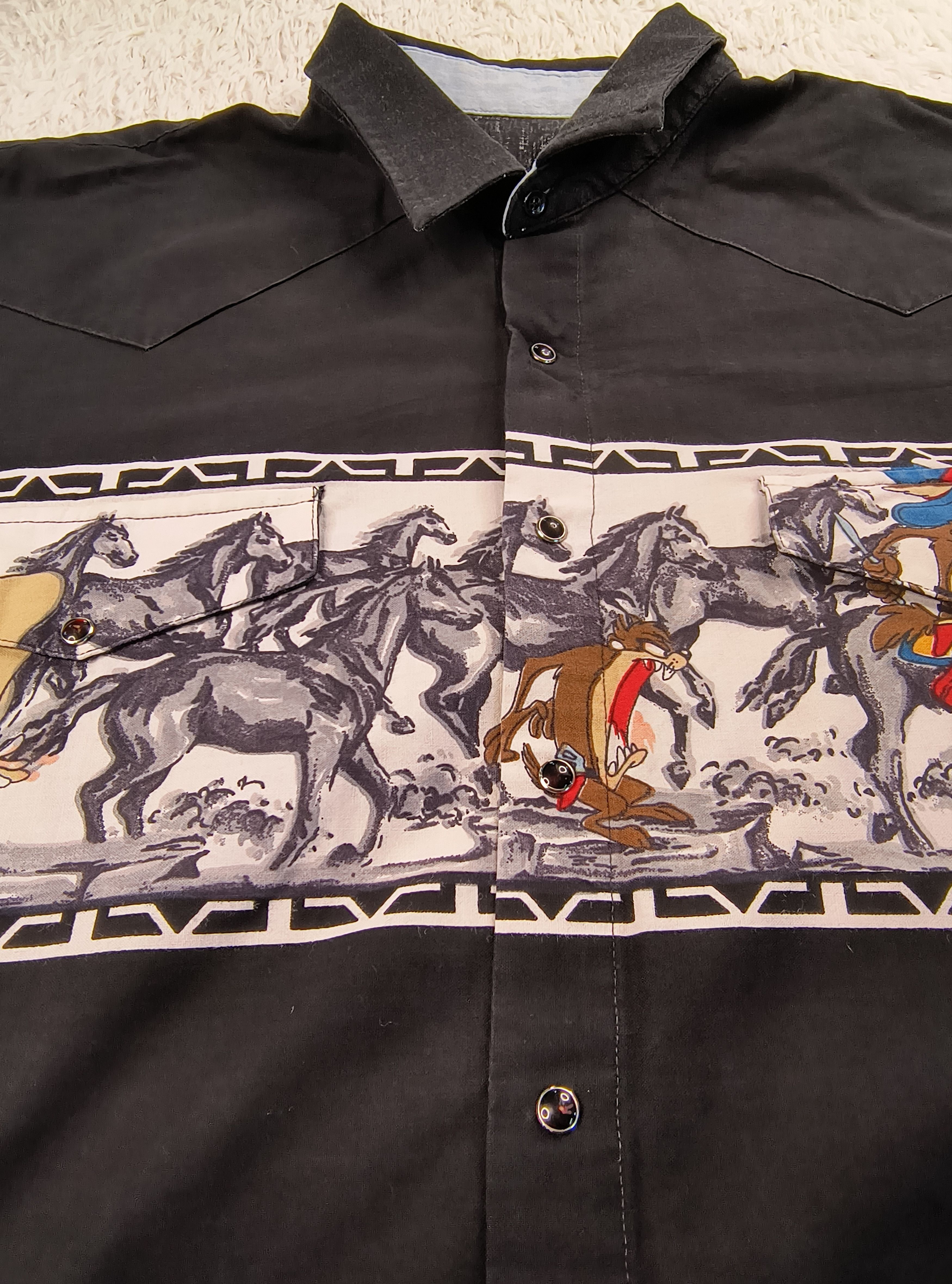 Vintage Vintage western Looney Tunes 1993 button up LS shirt Size US XXL / EU 58 / 5 - 6 Thumbnail