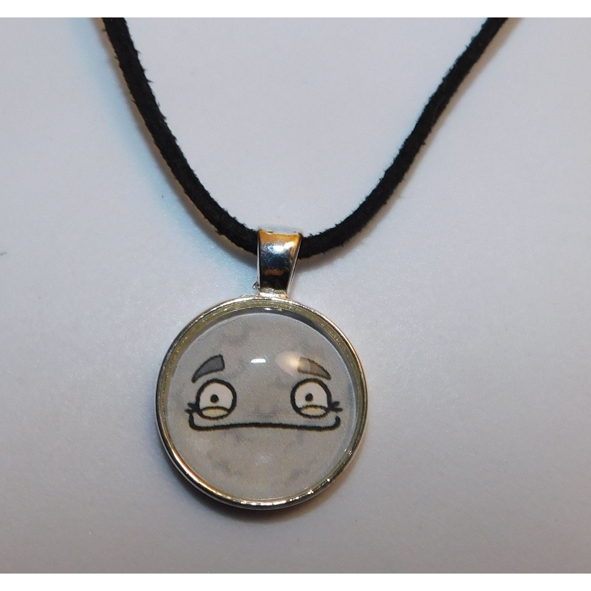 Other Casual Quirky Grey Cartoon Smile Pendant Necklace Size ONE SIZE - 2 Thumbnail