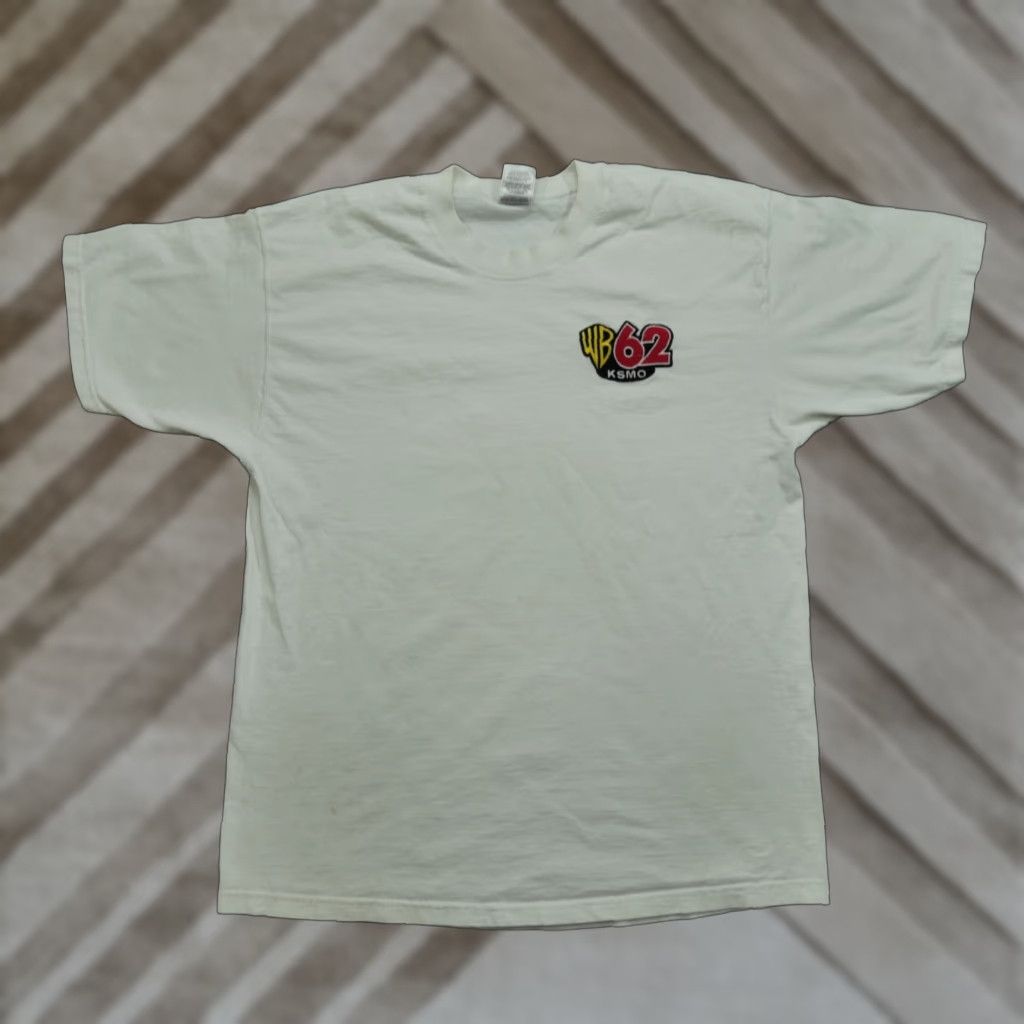 Vintage VINTAGE Warner Brothers T Shirt Adult Large White Kansas City Missouri Local 90s Graphic Print Mens Shirts 90s Voyage Size US L / EU 52-54 / 3 - 1 Thumbnail