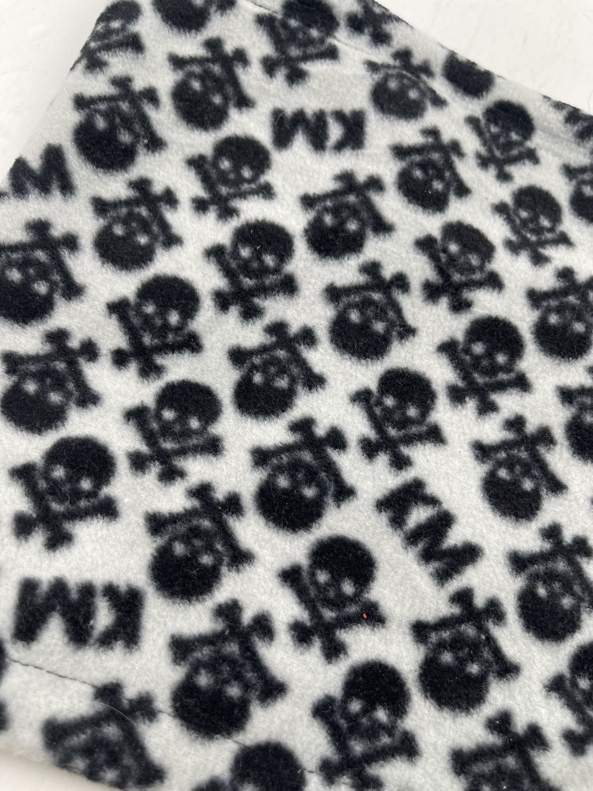 Japanese Brand × Seditionaries kissmark skulls neck gaiter tc36 Size ONE SIZE - 3 Thumbnail