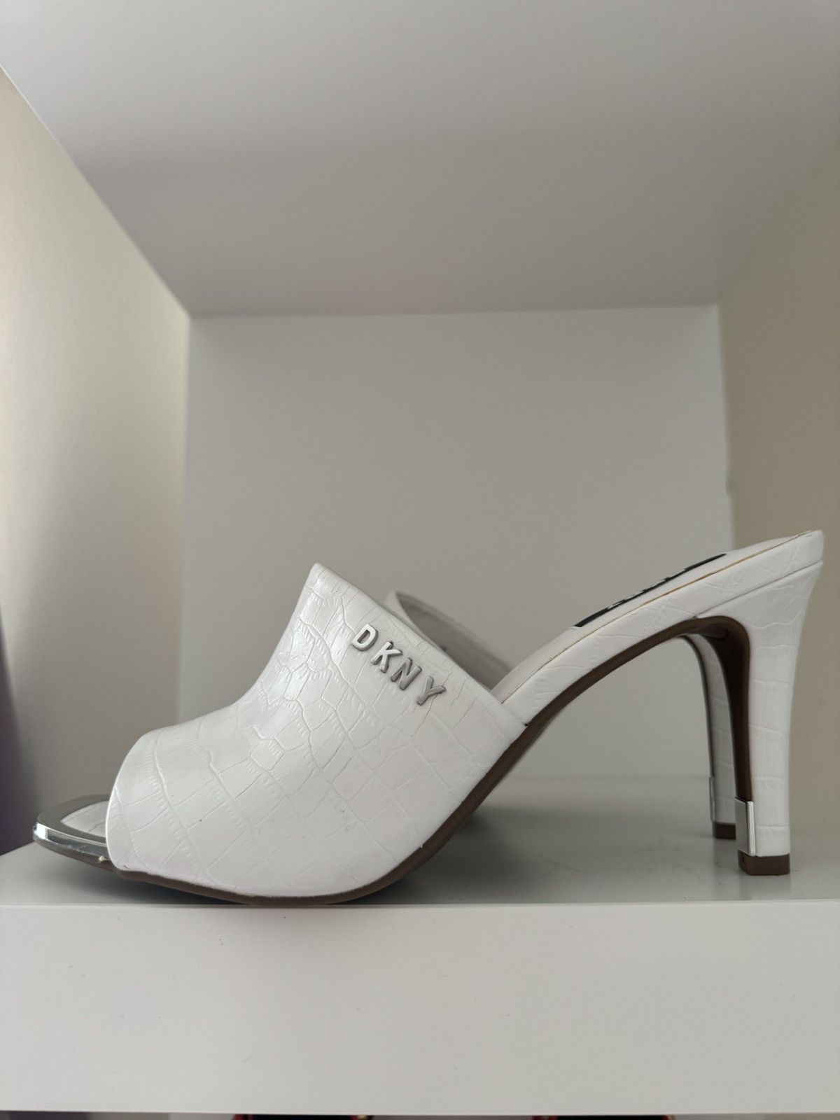 DKNY DKNY White Stiletto Heels Size US 7 / IT 37 - 1 Thumbnail