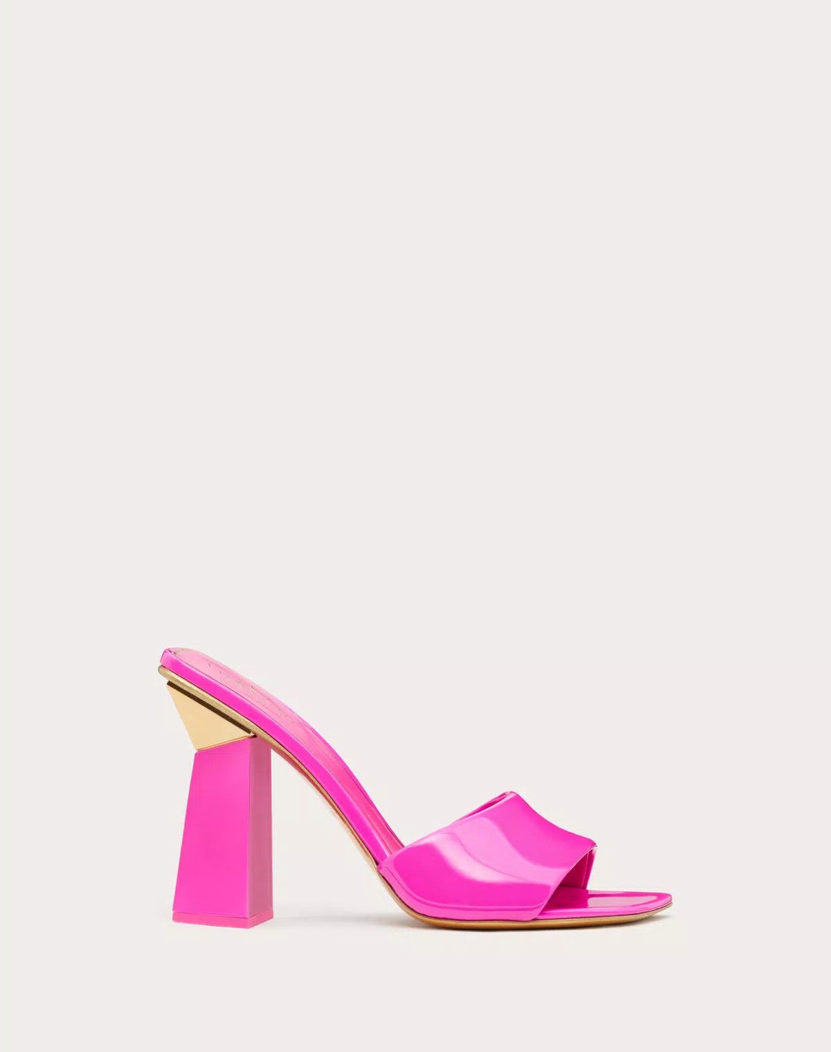 o1s1wg111125 One Stud Hyper Leather Slide Sandal in Pink