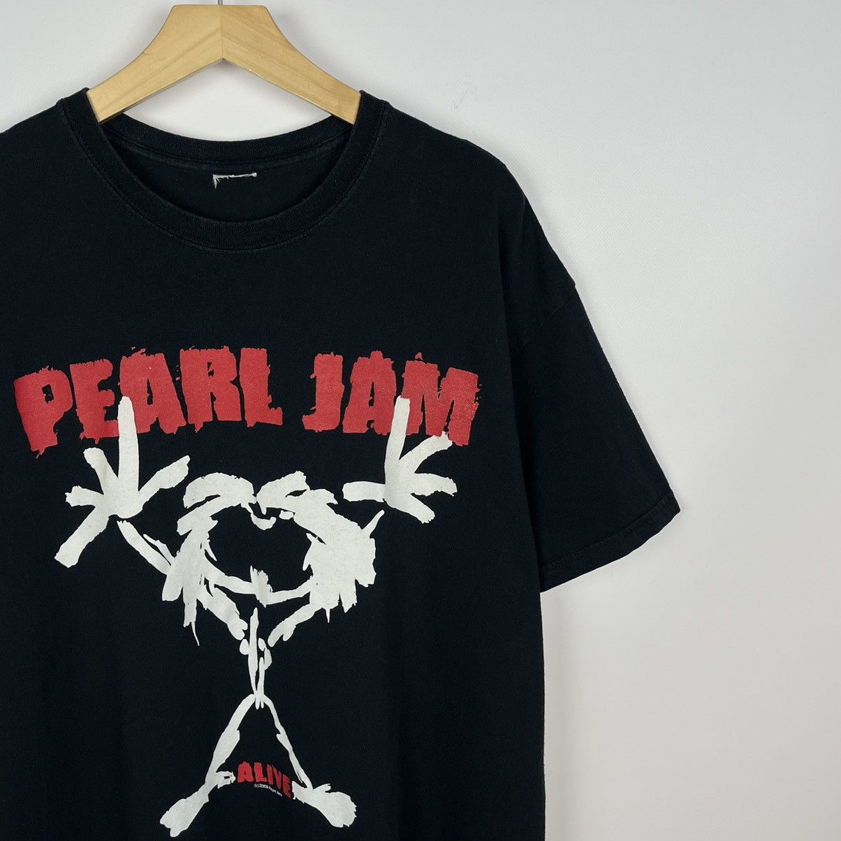 Band Tees Vintage Pearl Jam Alive album rock band tee 2008 Size US XL / EU 56 / 4 - 2 Thumbnail