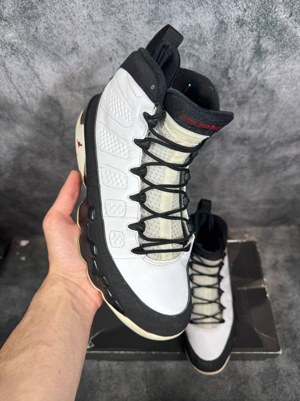 Jordan Brand Size 9 | Jordan 9 Space Jam With Box | Pre-Owned Size US 9 / EU 42 - 1 Thumbnail