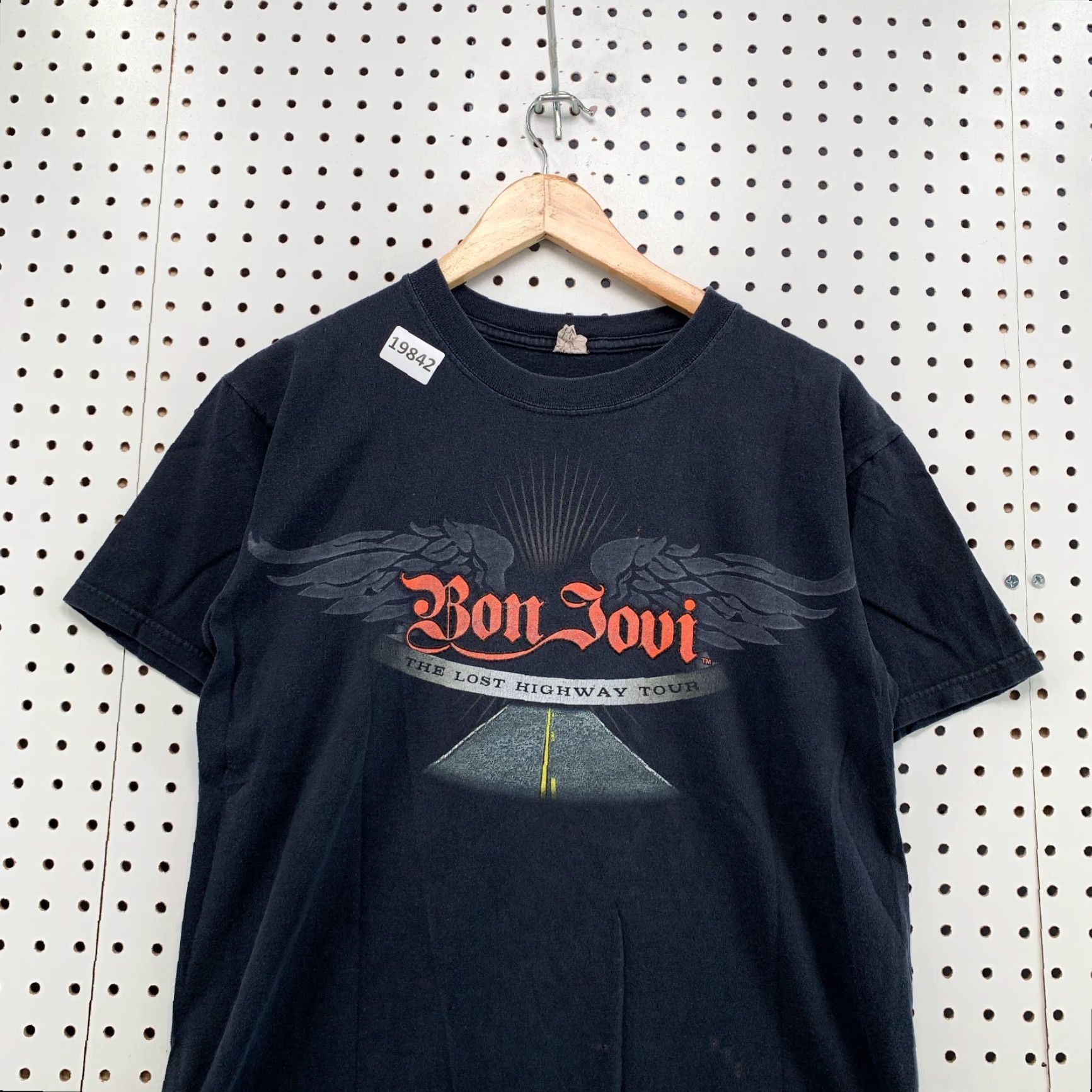 Anvil VINTAGE Bon Jovi Tour T-Shirt Mens M Black Rock Music Band The Lost Highway 2008 Short Sleeve Classic Tee Size US M / EU 48-50 / 2 - 7 Thumbnail
