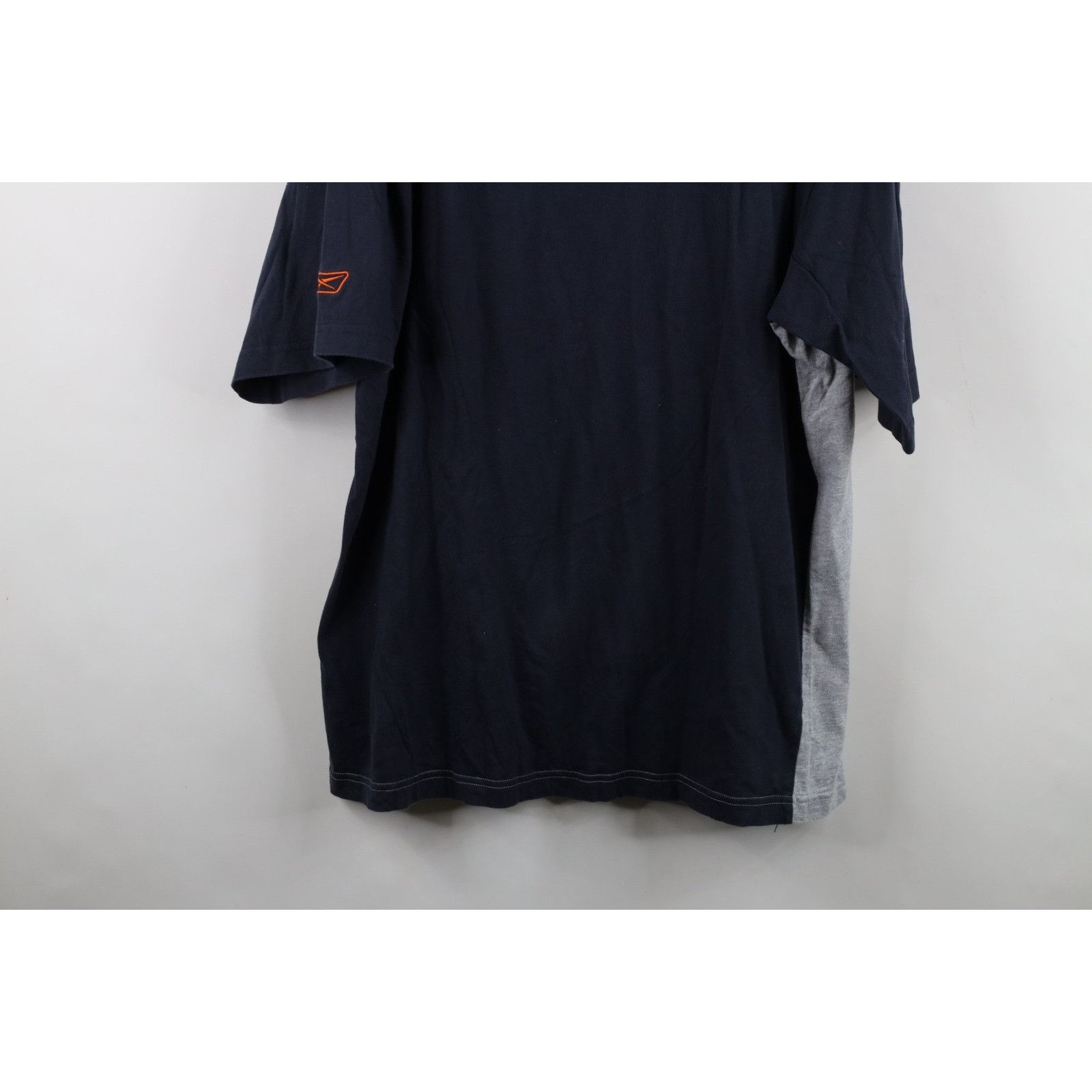 Reebok Vintage Reebok Chicago Bears Football Raglan T-Shirt Size US L / EU 52-54 / 3 - 13 Thumbnail