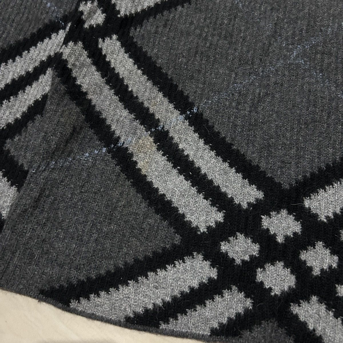 Burberry Vintage Burberry knitted-sweater Size US S / EU 44-46 / 1 - 4 Thumbnail