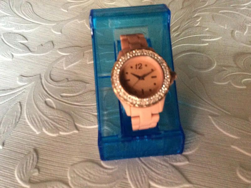 Designer Identity beach soft ladies watch Size ONE SIZE - 3 Thumbnail