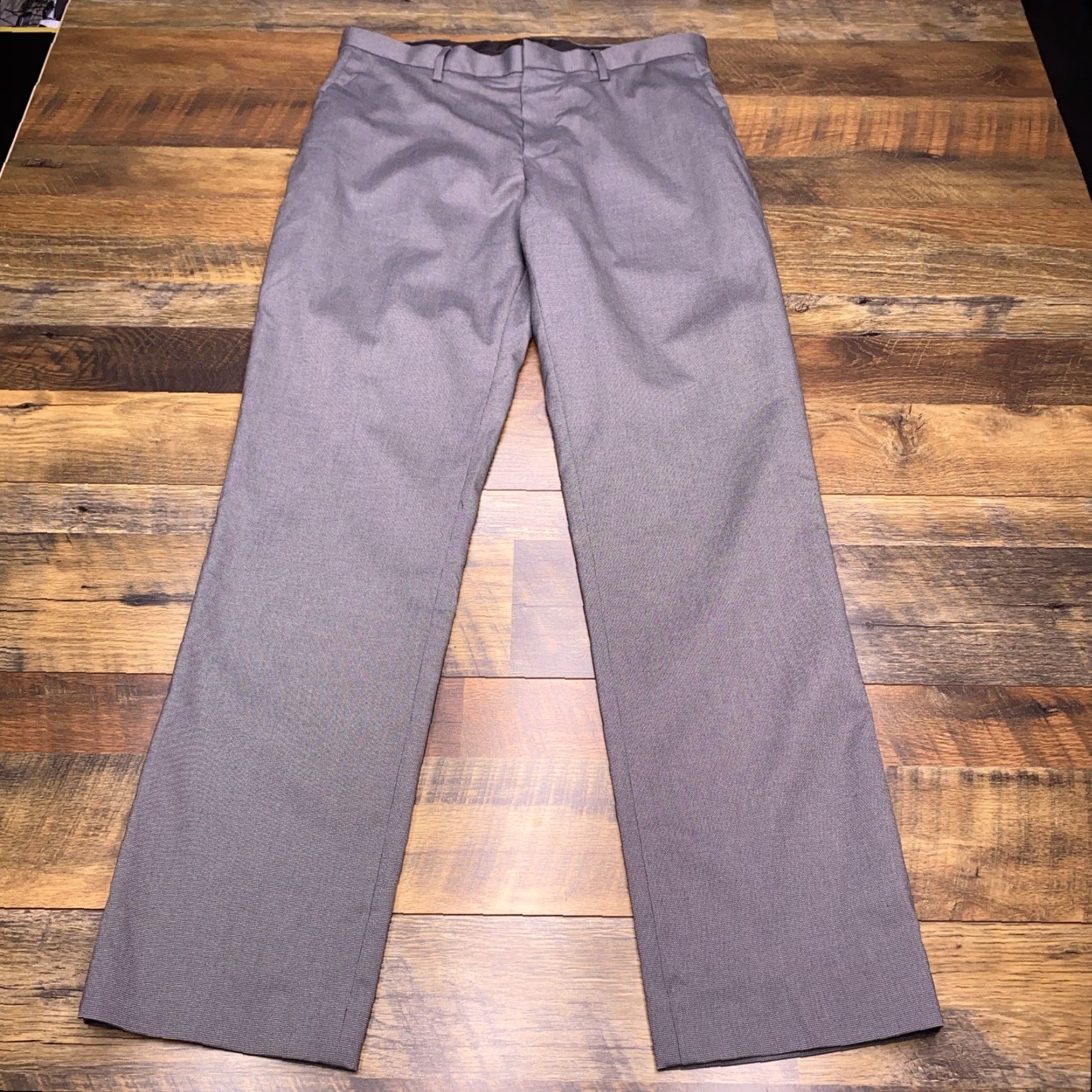 Banana Republic Banana Republic Slim Fit Dress Pants Mens 34x34 Gray Stretch Dress Pants Slim Fit Mens 34 Gray Modern Size US 34 / EU 50 - 2 Thumbnail